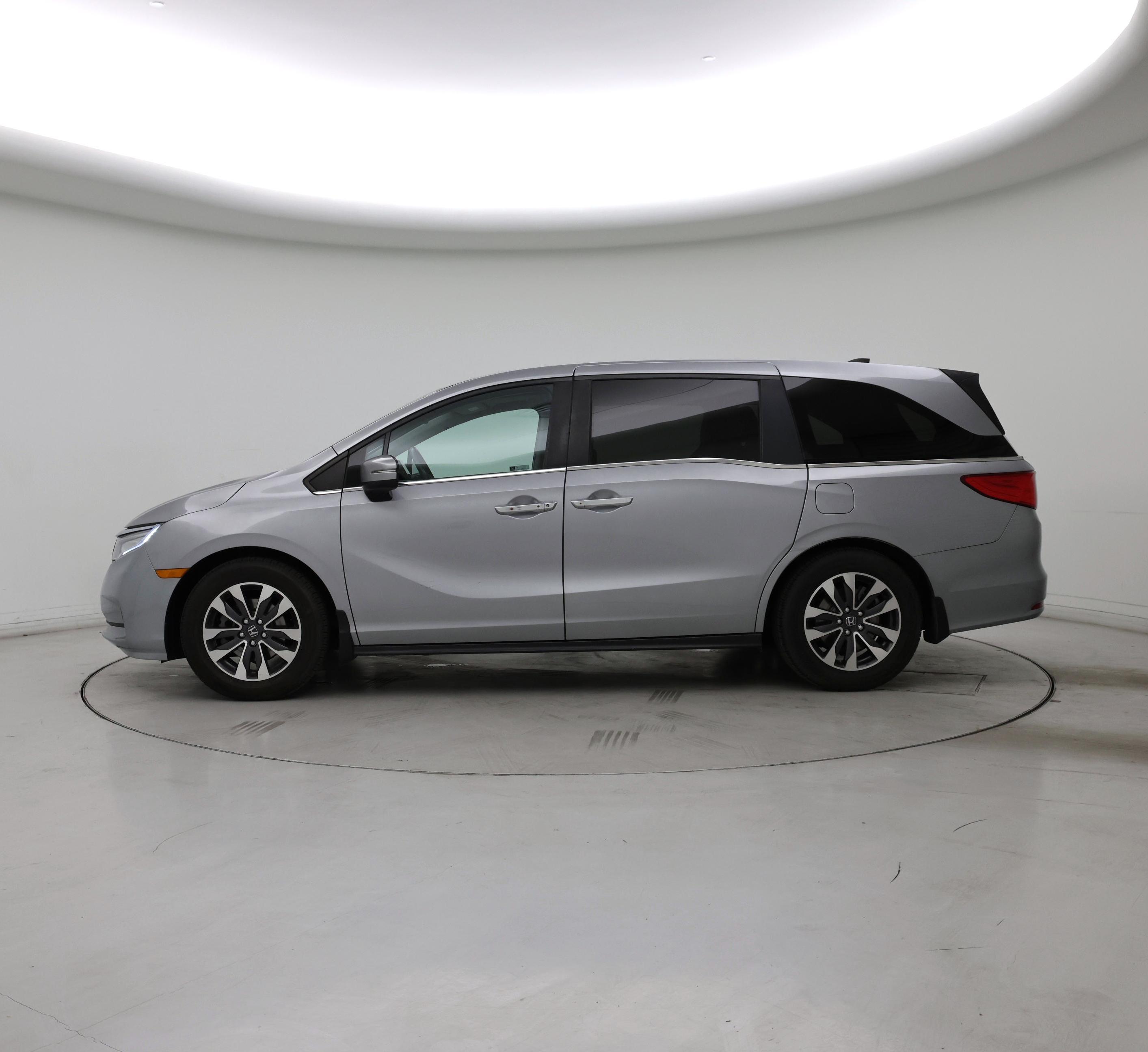 Thumbnail: 2022 Honda Odyssey - 3