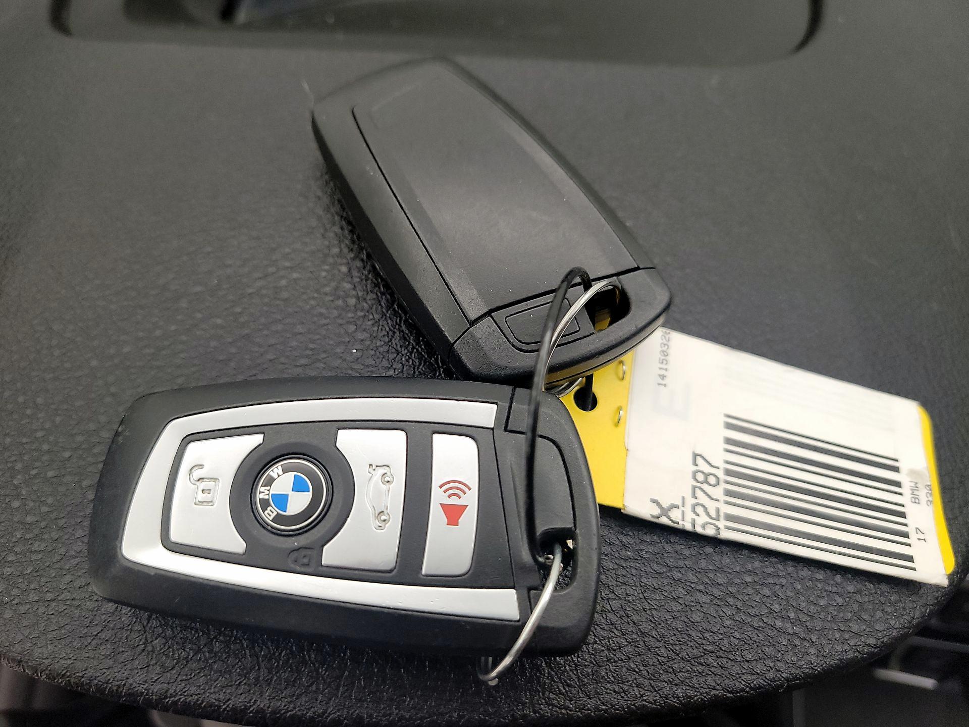 Thumbnail: 2017 BMW 3 Series - 18