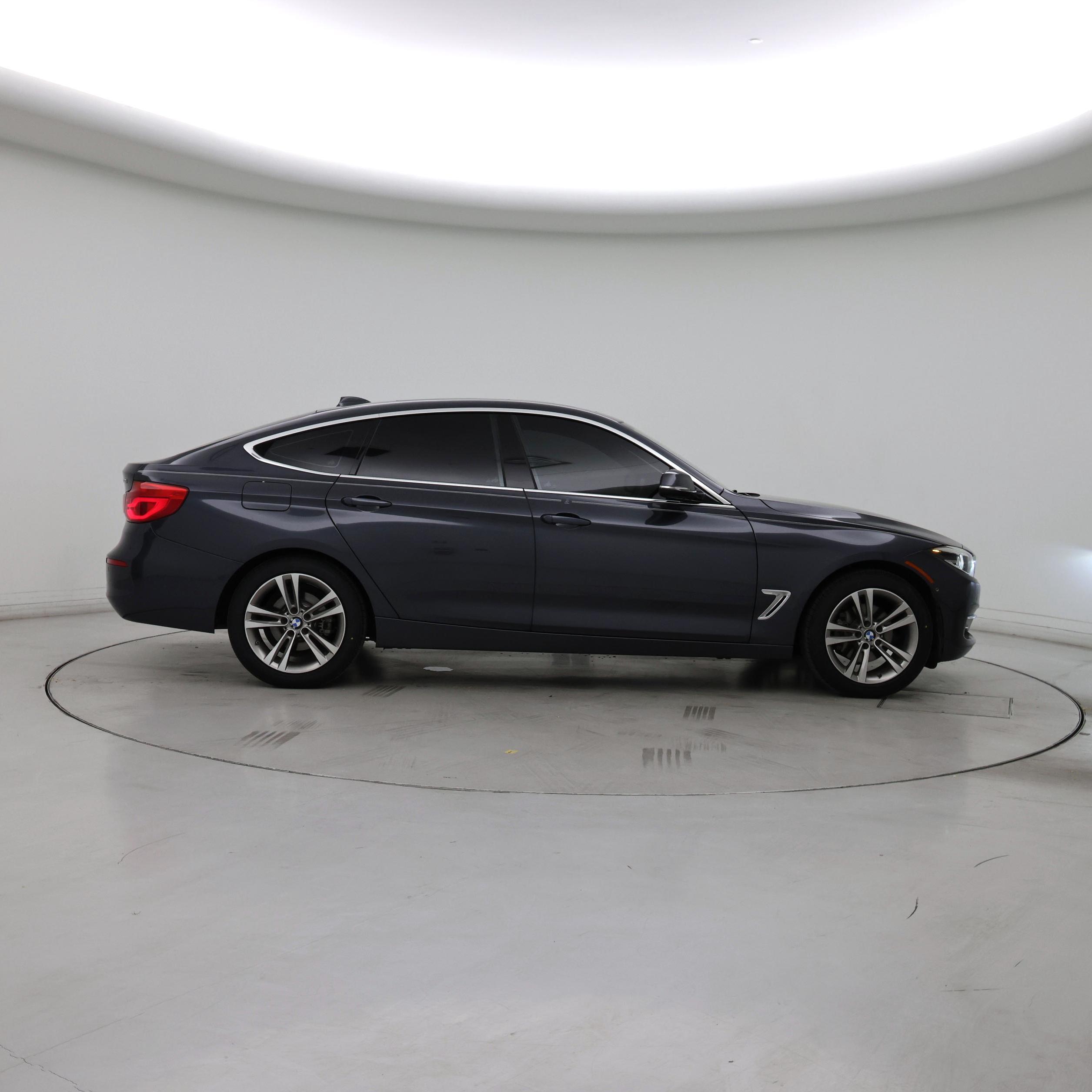 Thumbnail: 2017 BMW 3 Series - 7