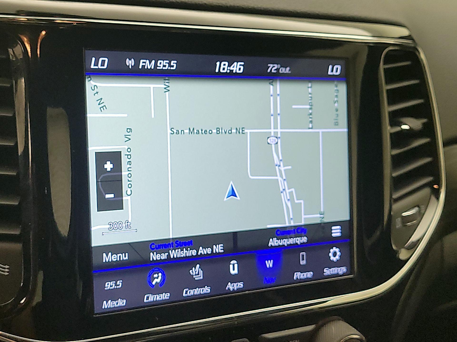 Thumbnail: 2020 Jeep Grand Cherokee - 12