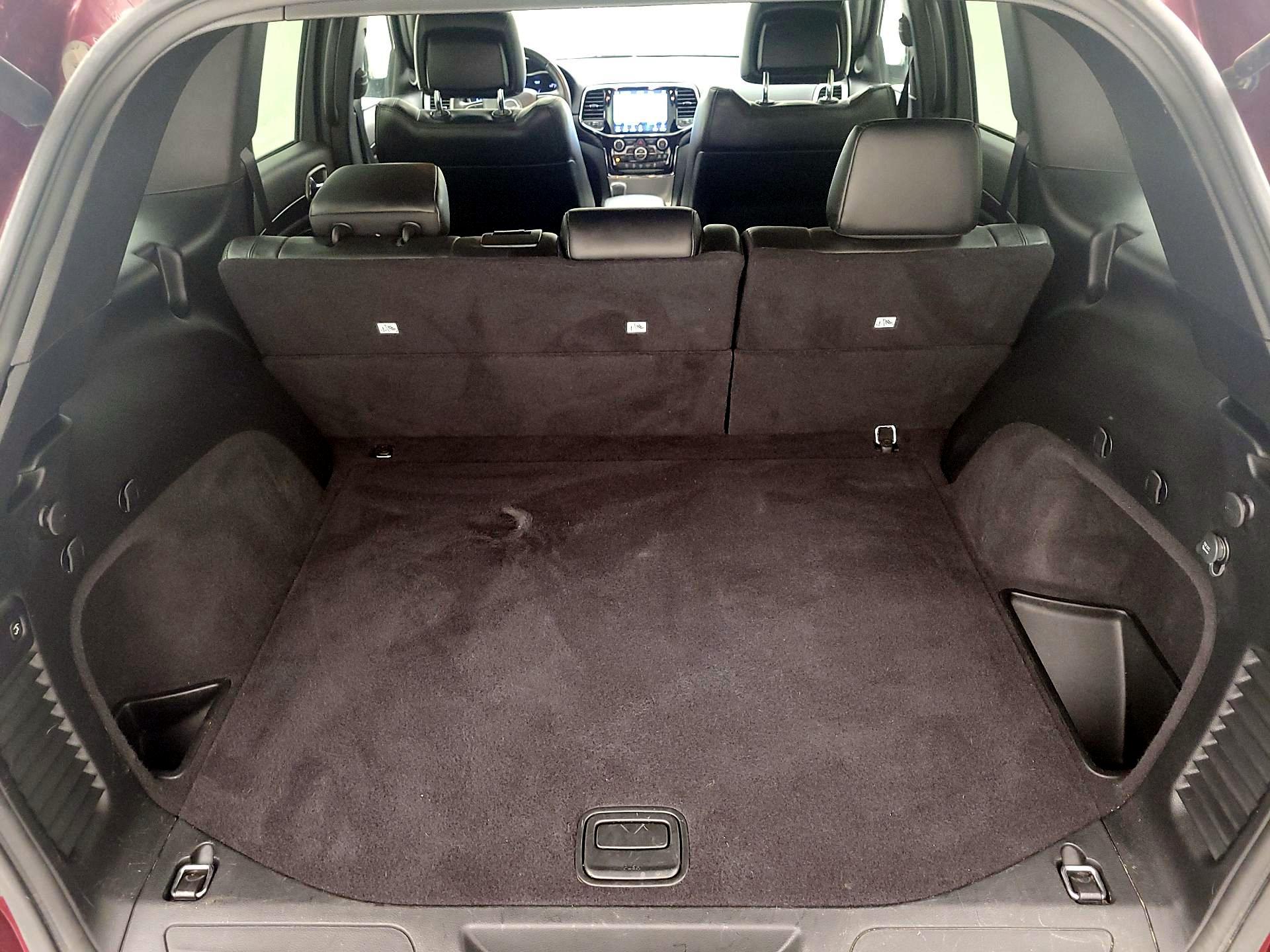 Thumbnail: 2020 Jeep Grand Cherokee - 20