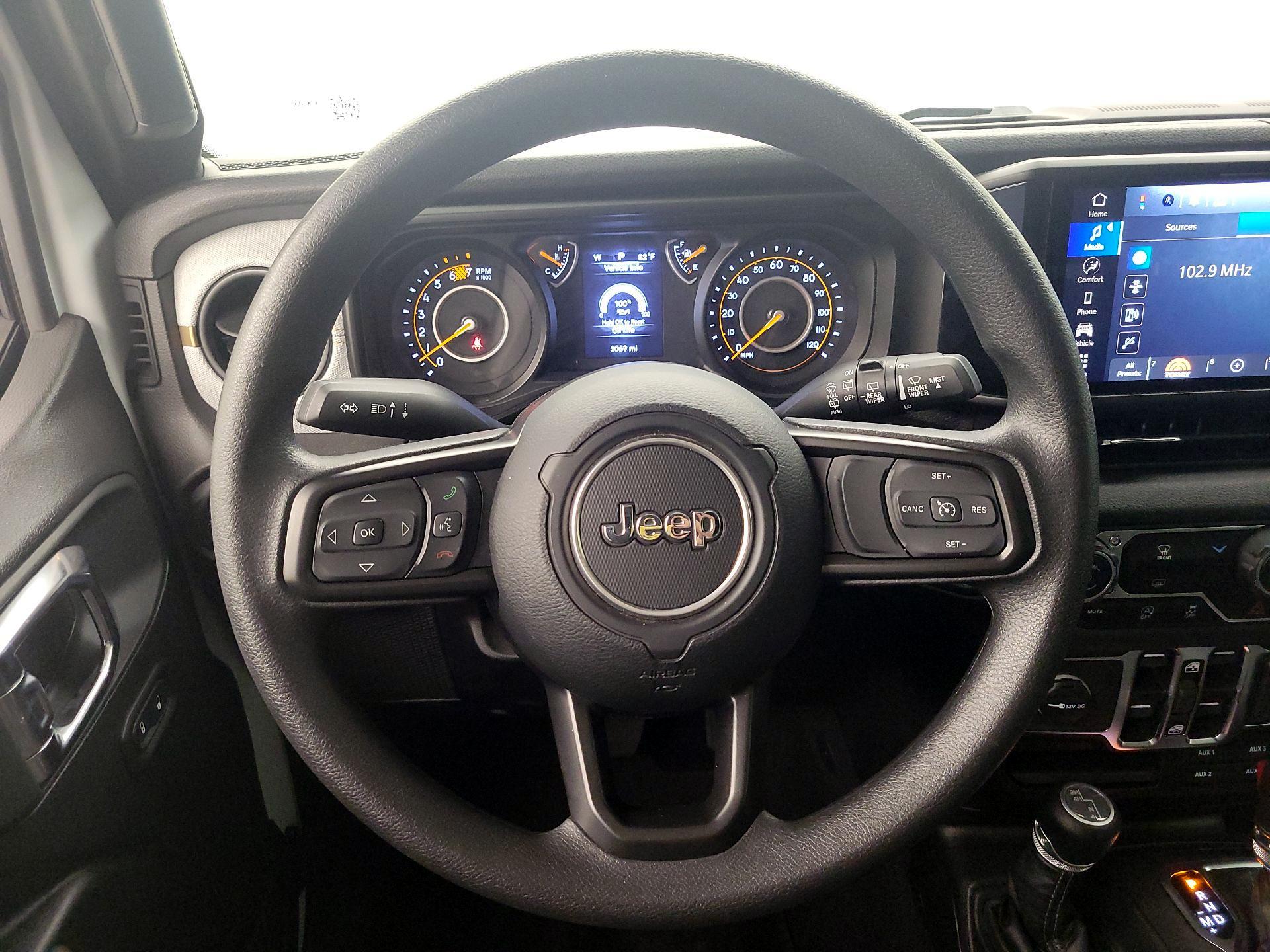 Thumbnail: 2025 Jeep Wrangler - 10