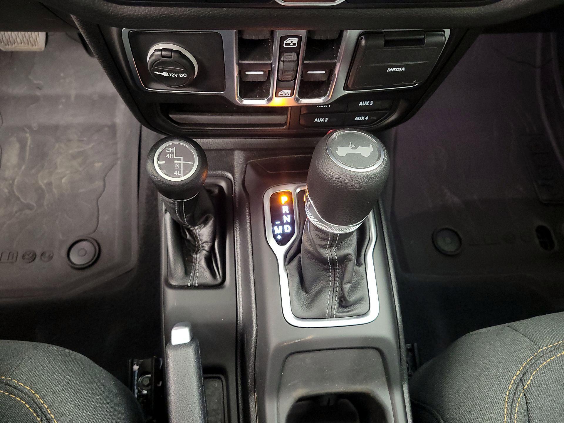 Thumbnail: 2025 Jeep Wrangler - 16