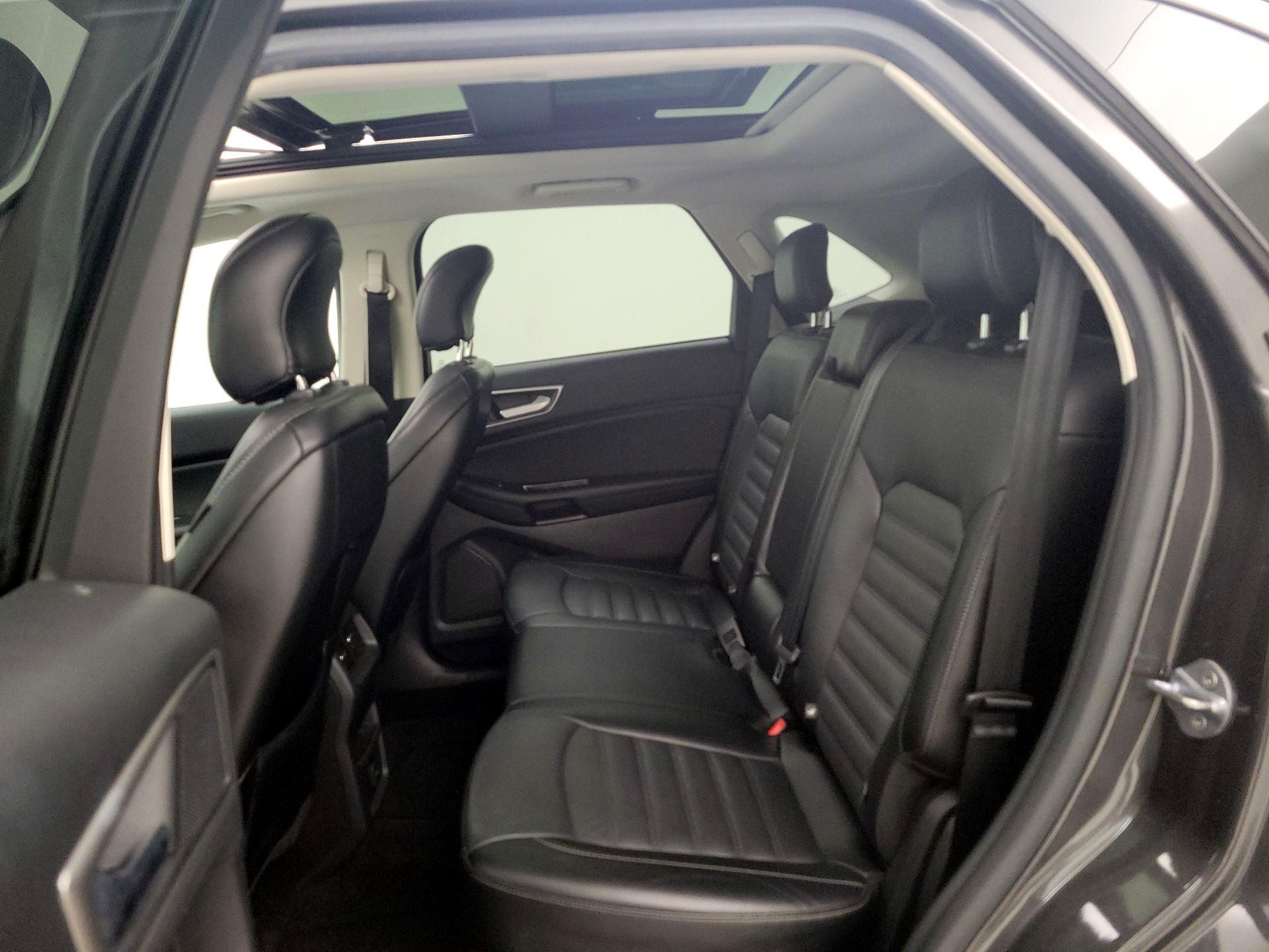 Thumbnail: 2017 Ford Edge - 20