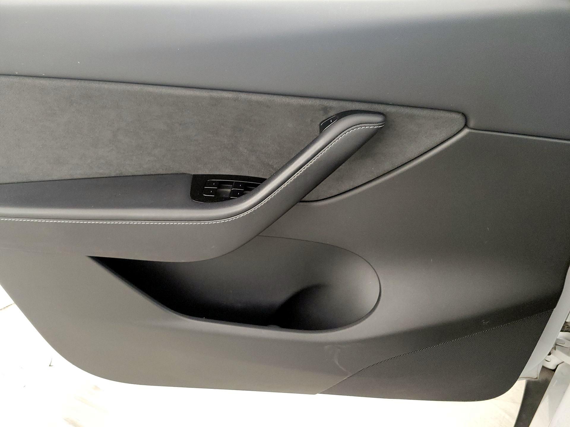 Thumbnail: 2020 Tesla Model Y - 12