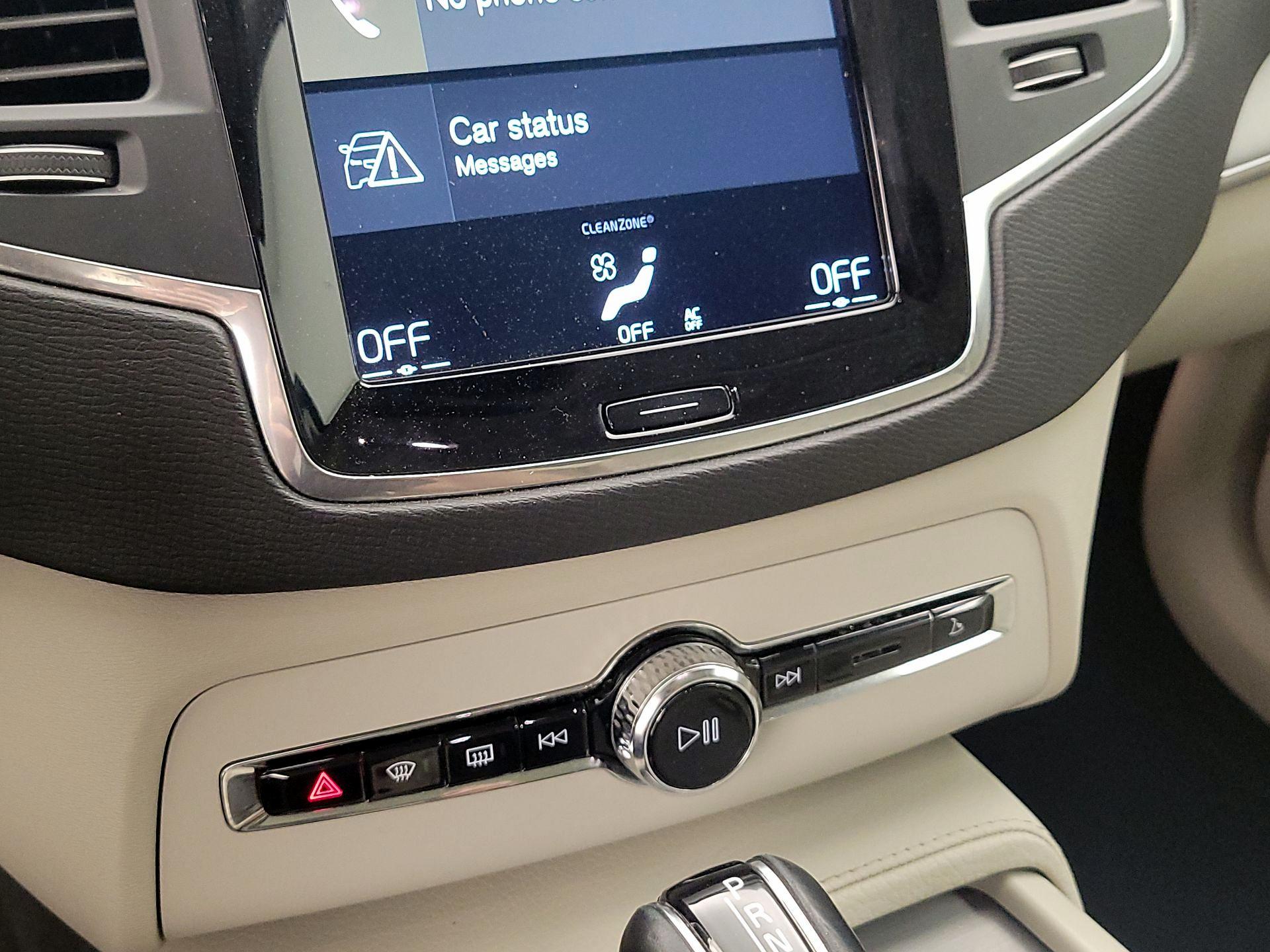 Thumbnail: 2021 Volvo XC90 - 14