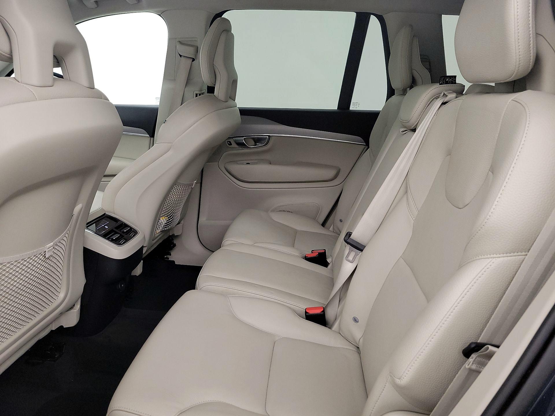 Thumbnail: 2021 Volvo XC90 - 17