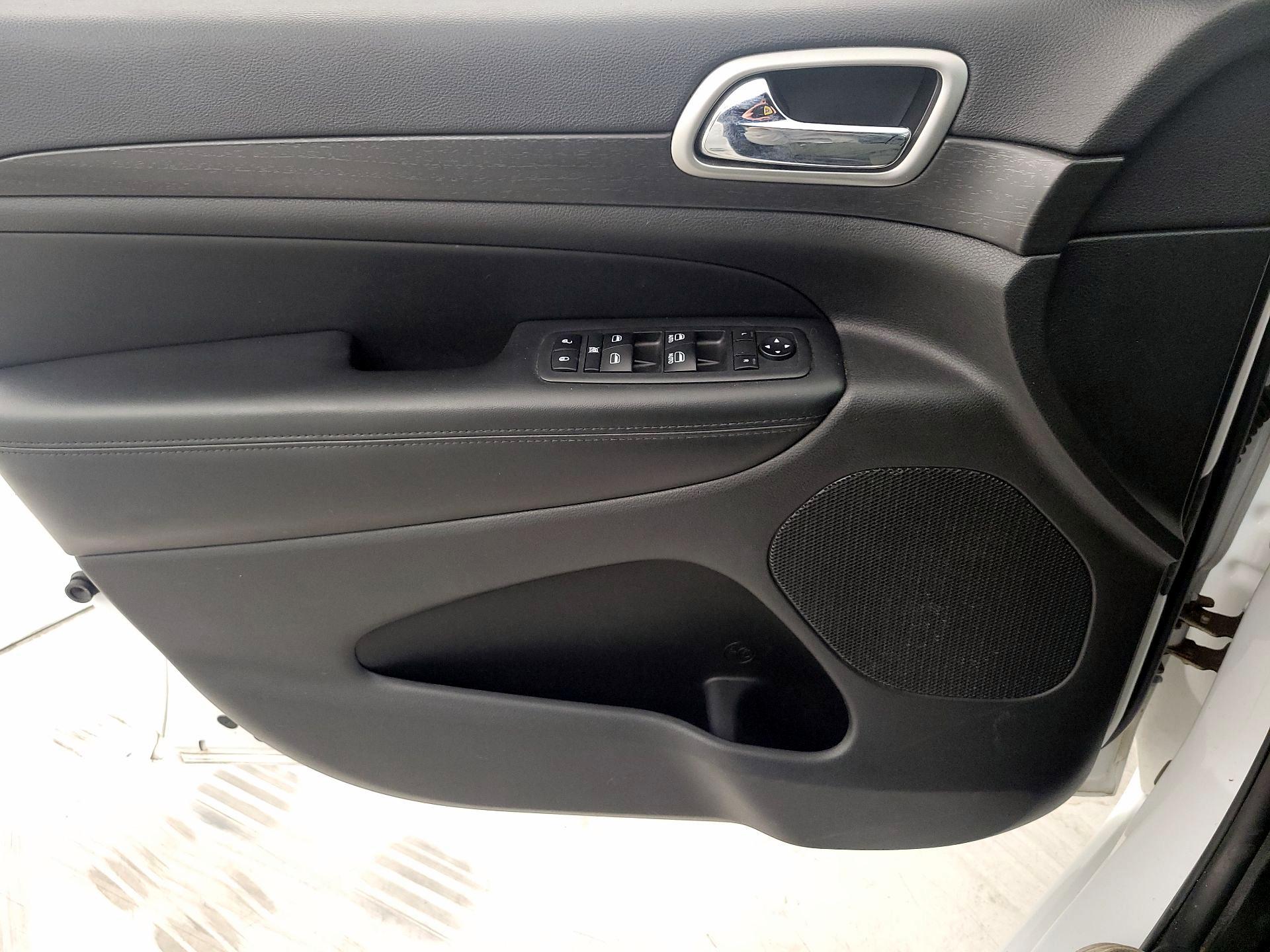 Thumbnail: 2018 Jeep Grand Cherokee - 10