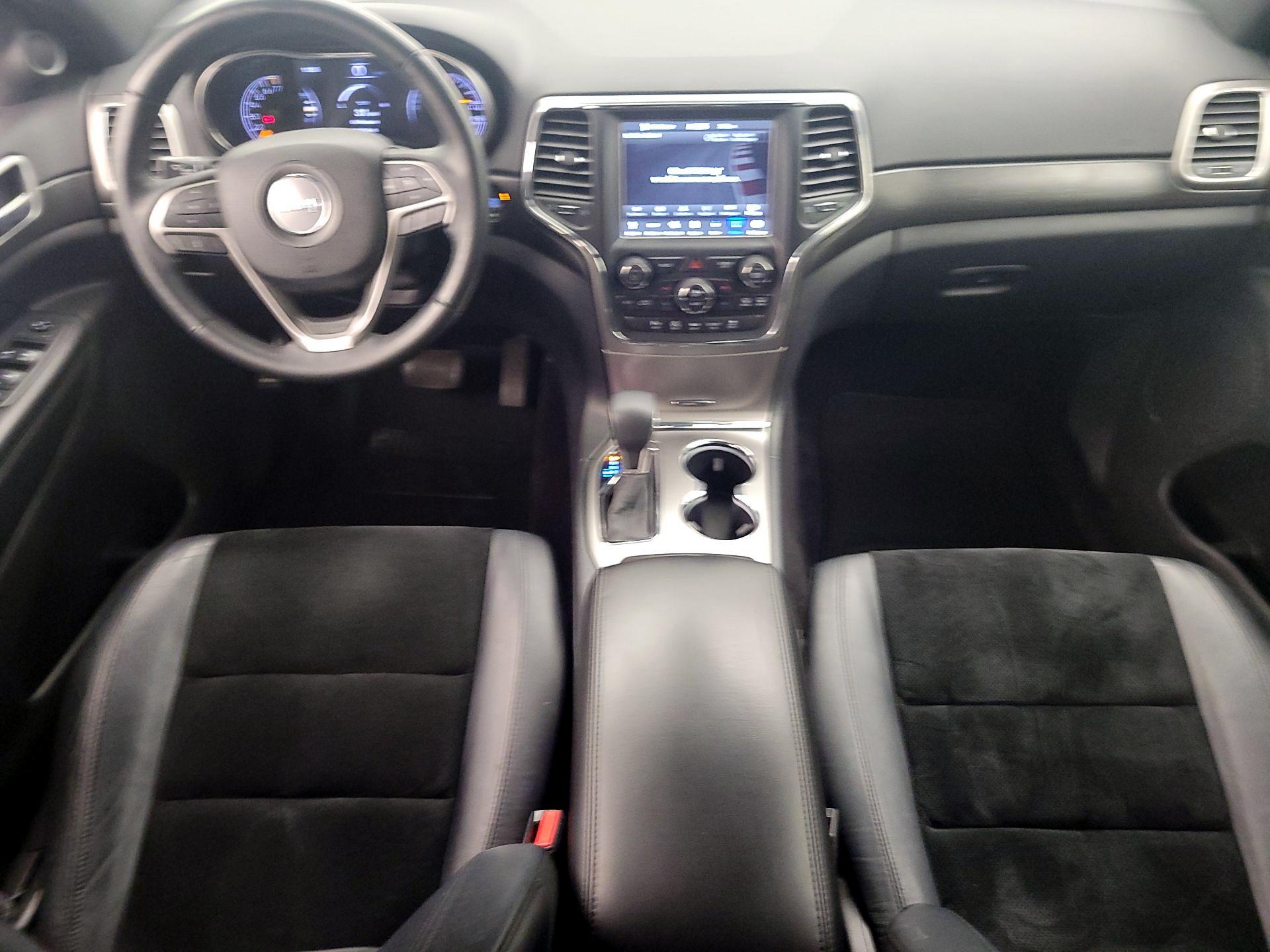 Thumbnail: 2018 Jeep Grand Cherokee - 8