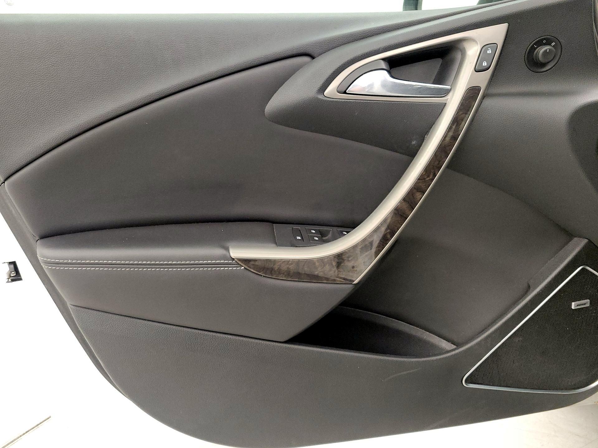 Thumbnail: 2016 Buick Verano - 12