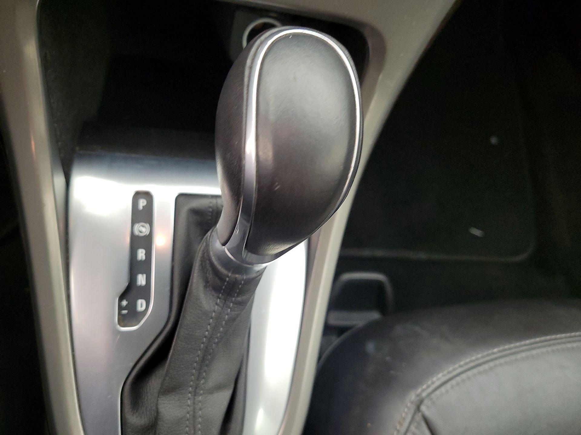 Thumbnail: 2016 Buick Verano - 15