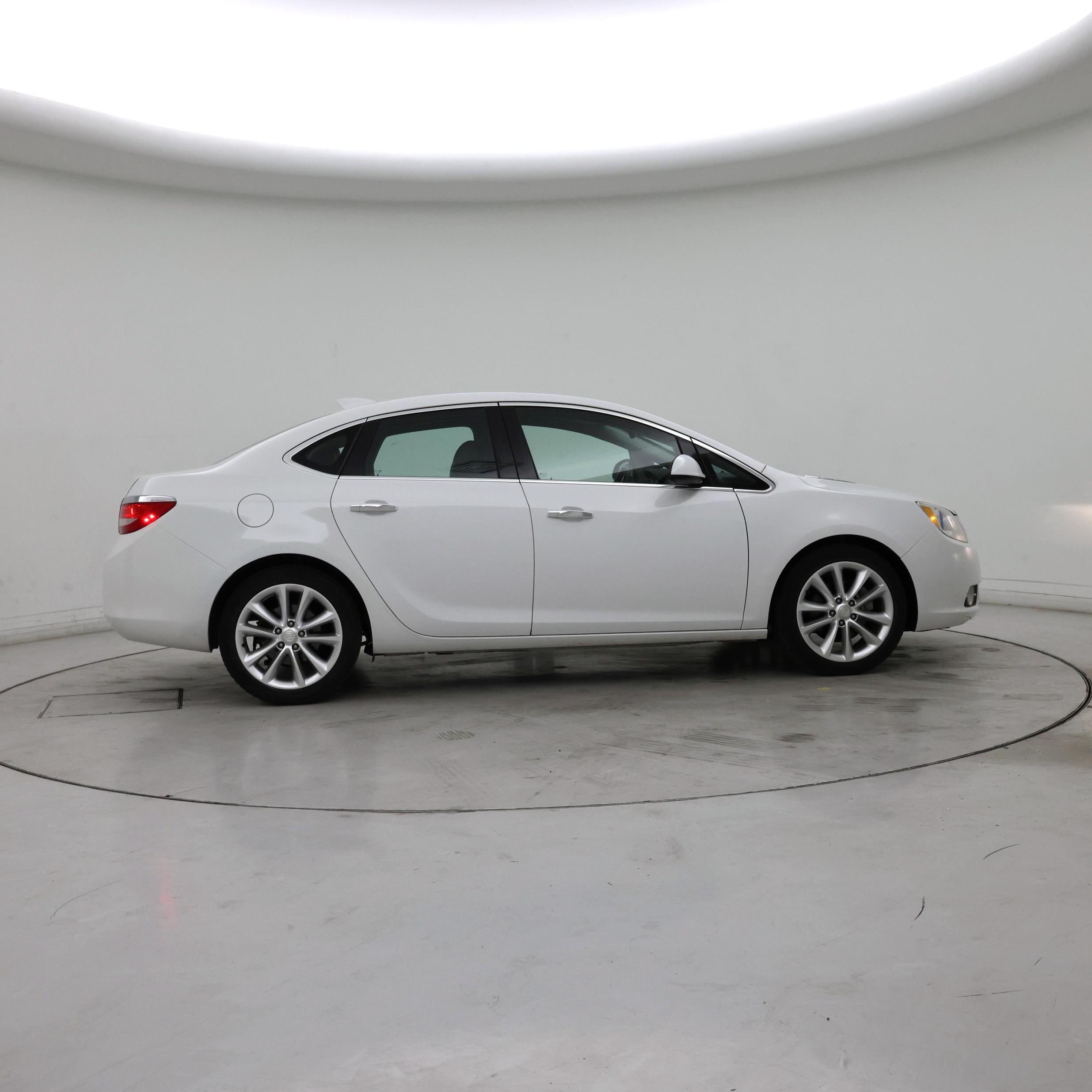 Thumbnail: 2016 Buick Verano - 7