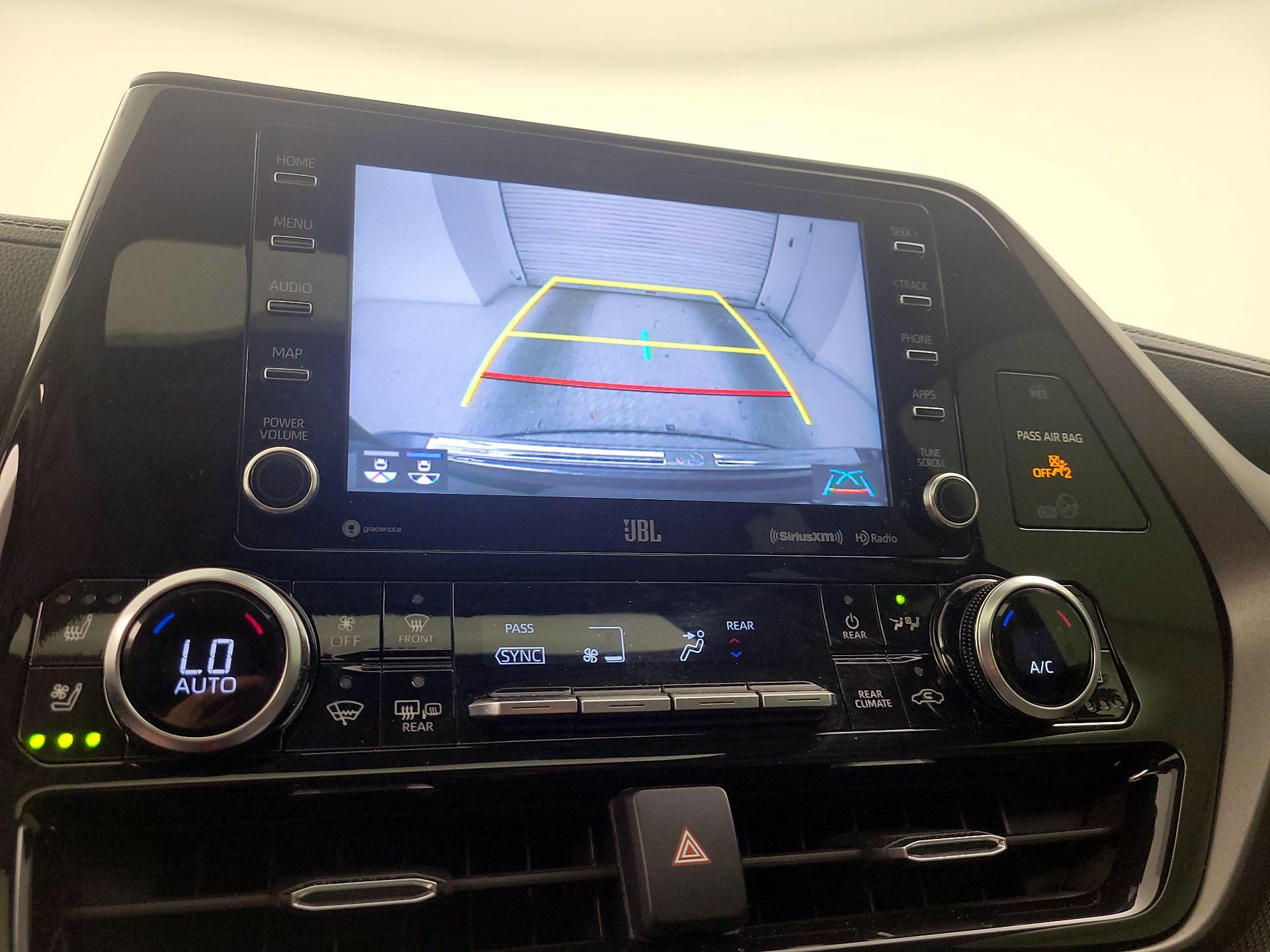 Thumbnail: 2021 Toyota Highlander - 15