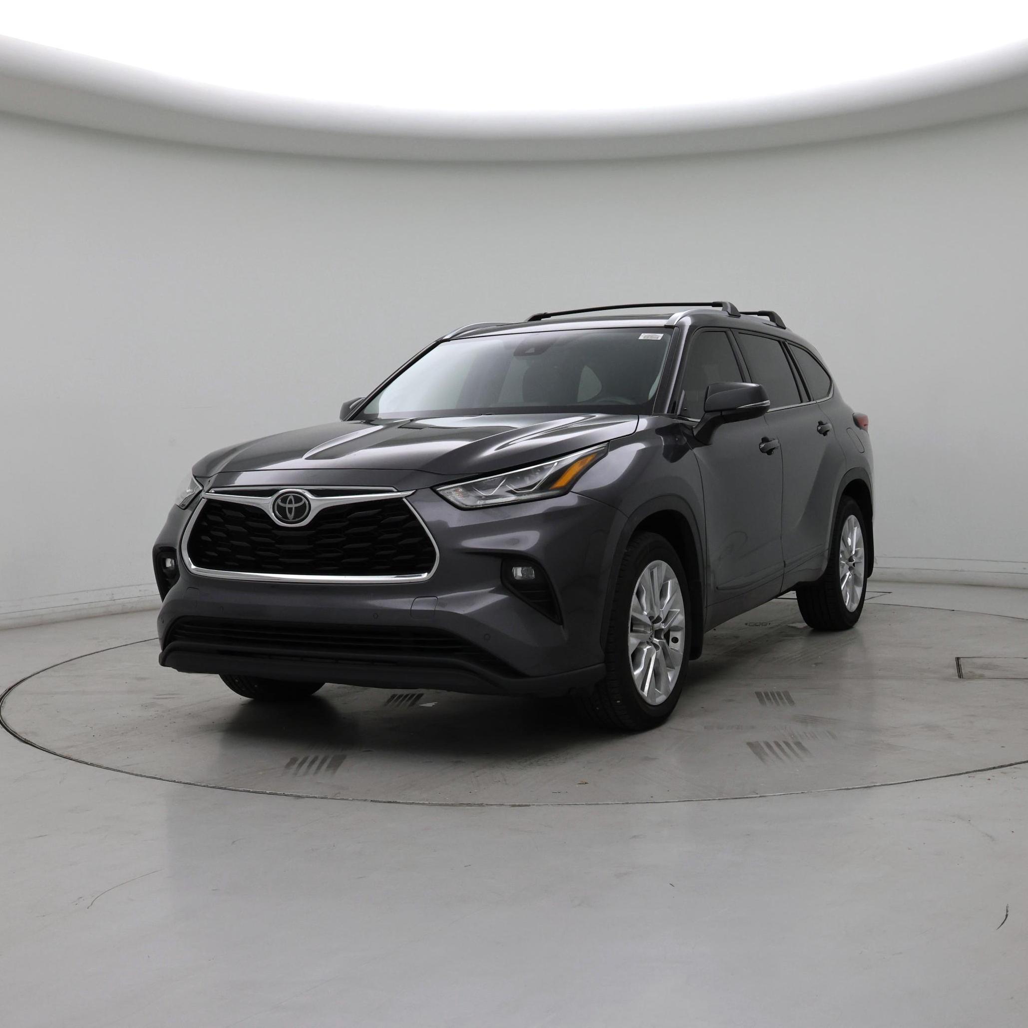 Thumbnail: 2021 Toyota Highlander - 4