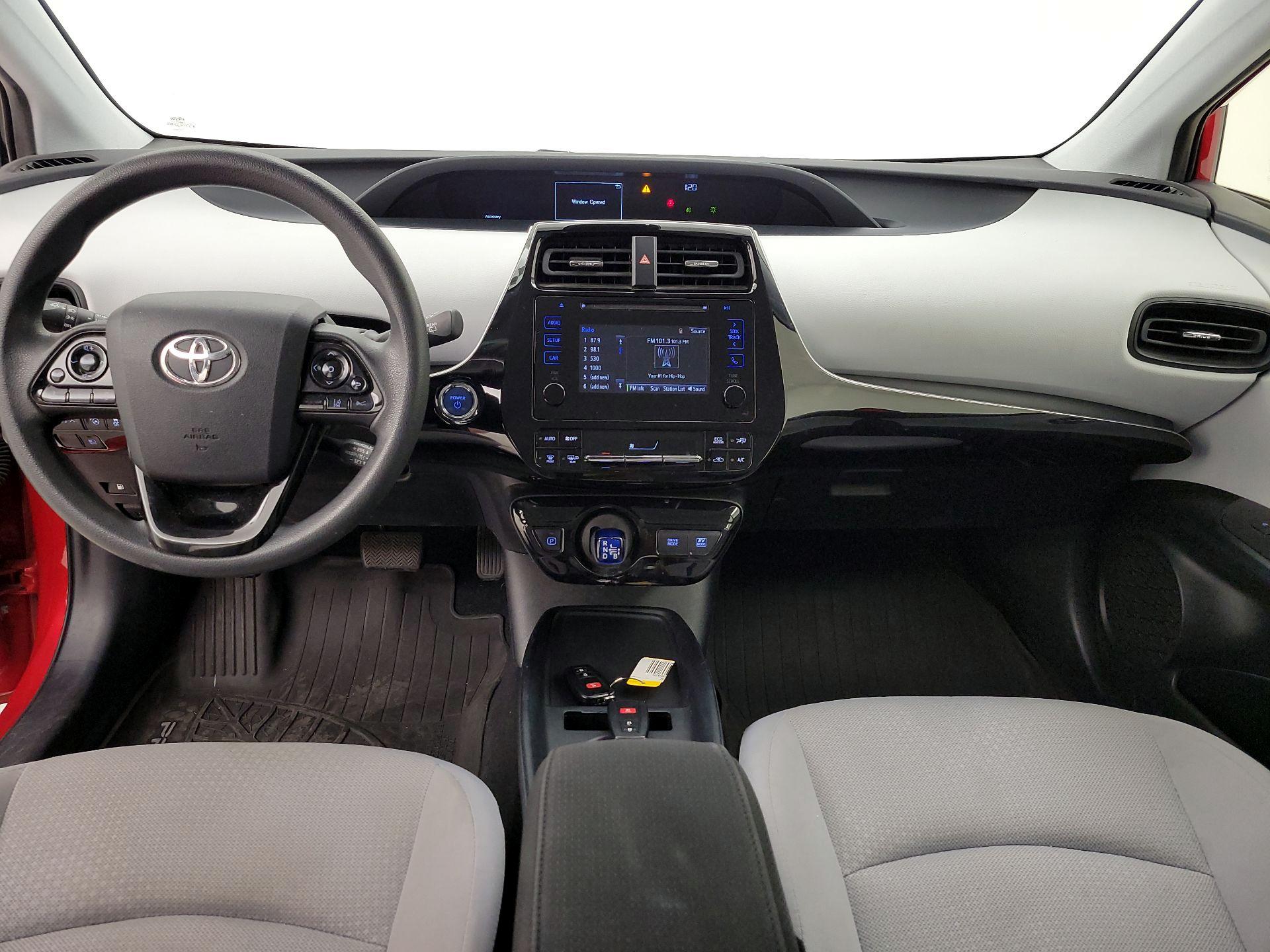 Thumbnail: 2019 Toyota Prius - 9