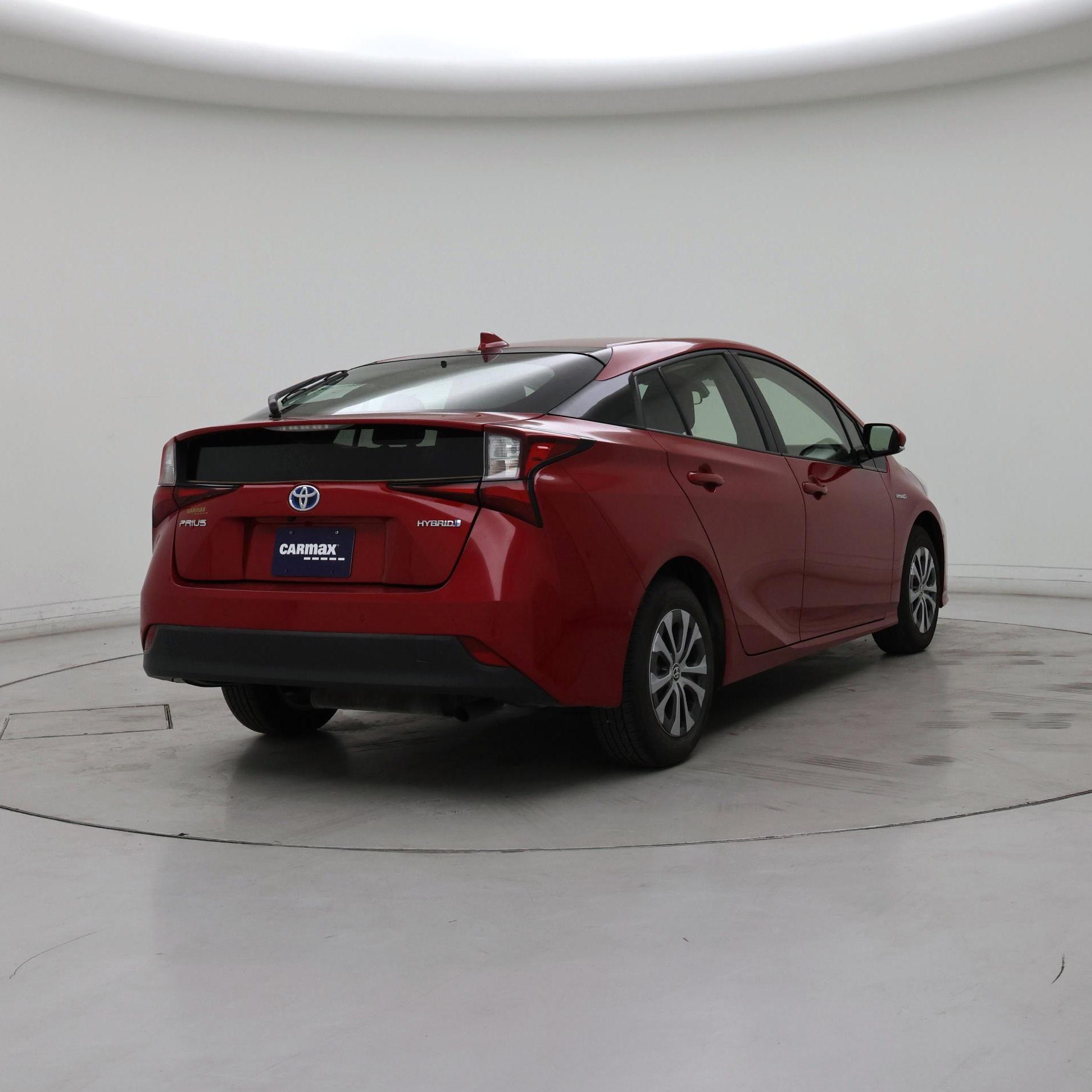 Thumbnail: 2019 Toyota Prius - 8