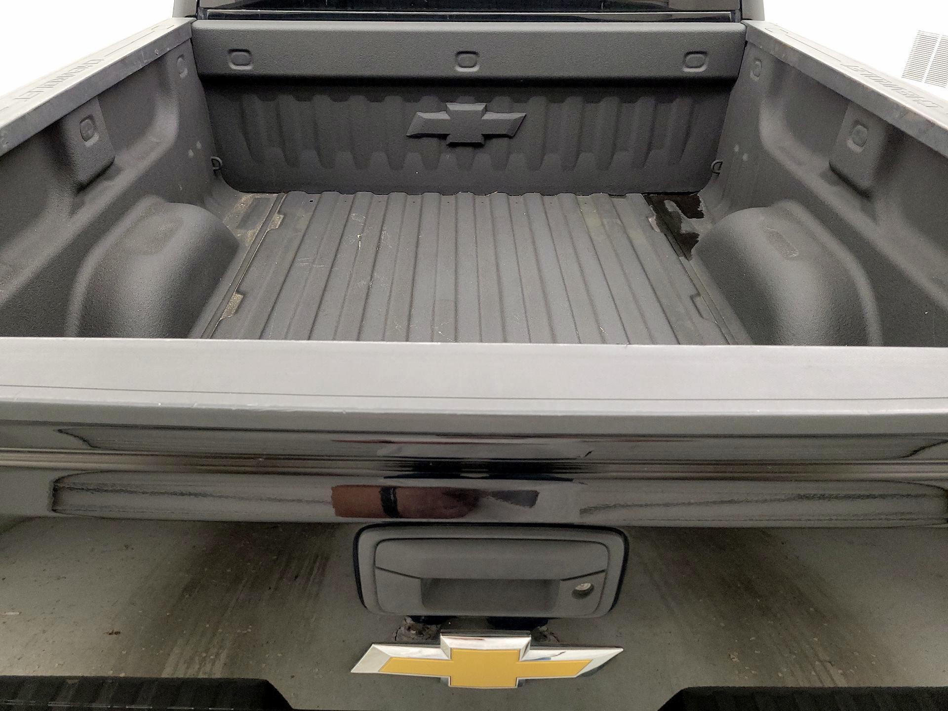 Thumbnail: 2015 Chevrolet Silverado 1500 - 14