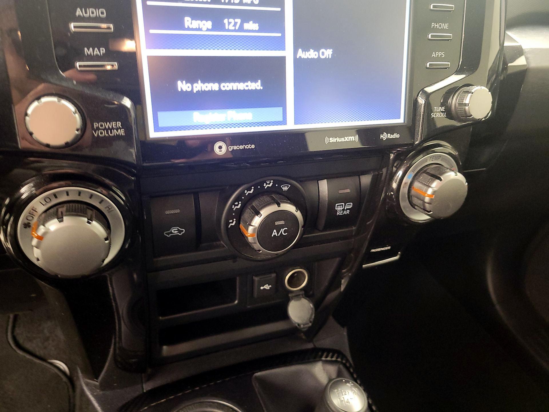 Thumbnail: 2022 Toyota 4Runner - 12