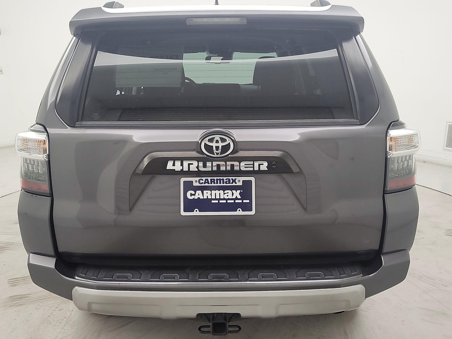 Thumbnail: 2022 Toyota 4Runner - 6