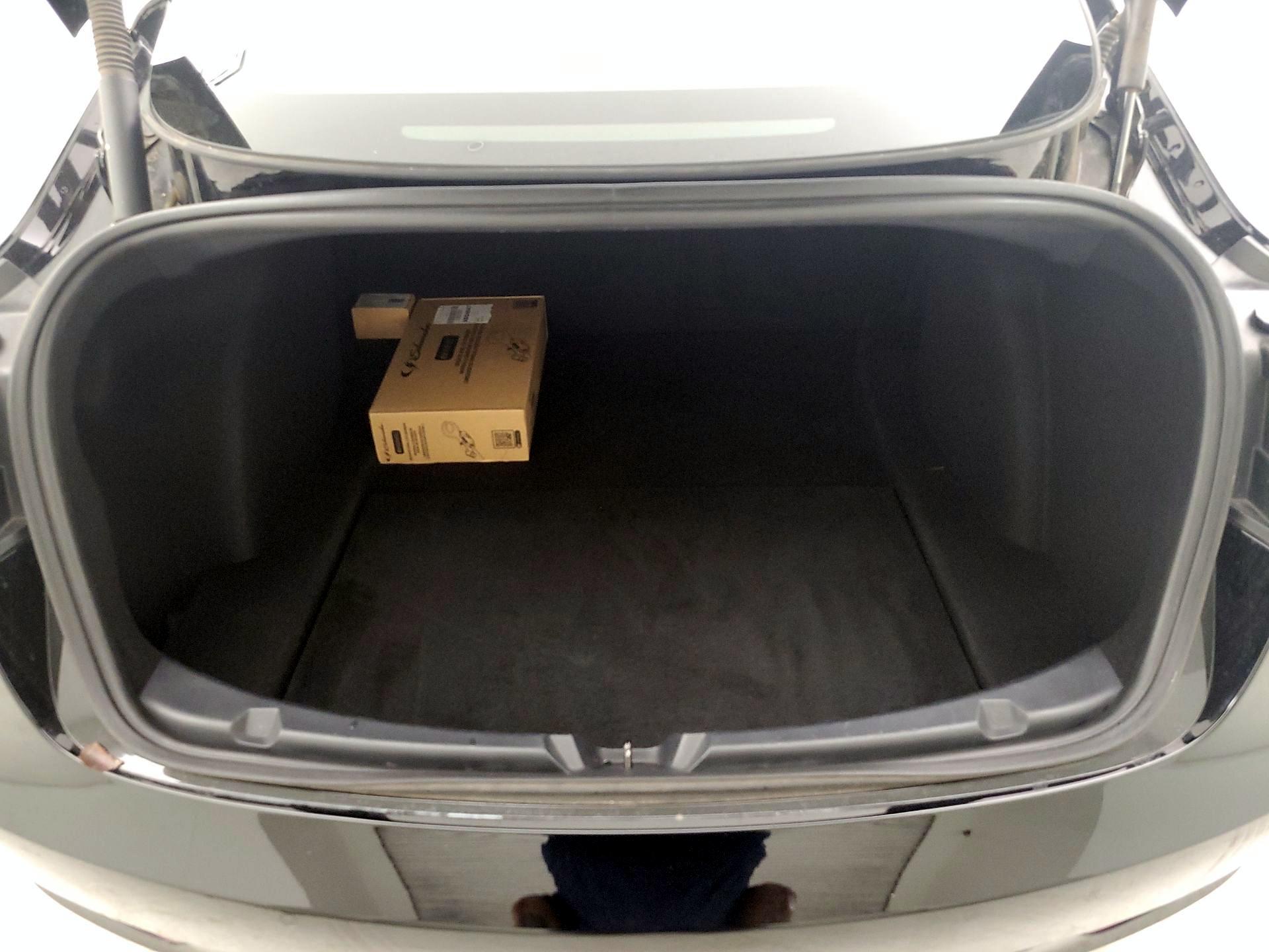 Thumbnail: 2022 Tesla Model 3 - 16