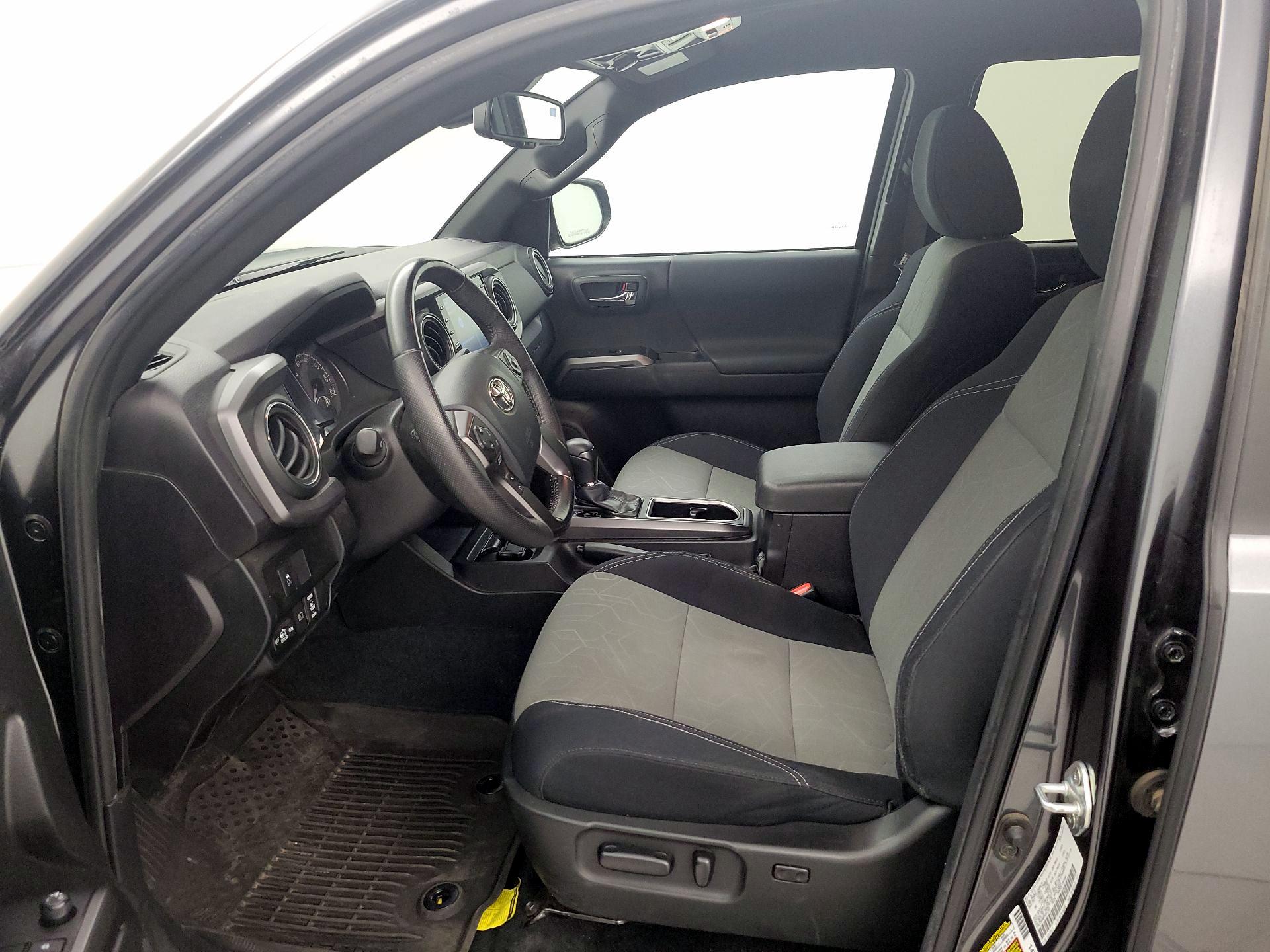 Thumbnail: 2023 Toyota Tacoma - 9