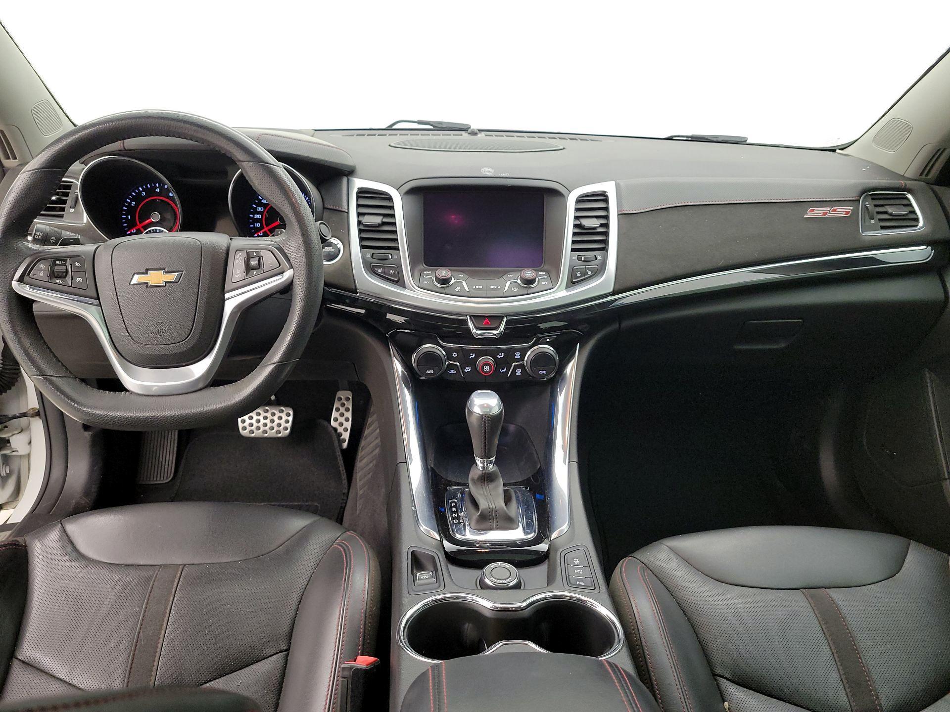 Thumbnail: 2015 Chevrolet  - 9