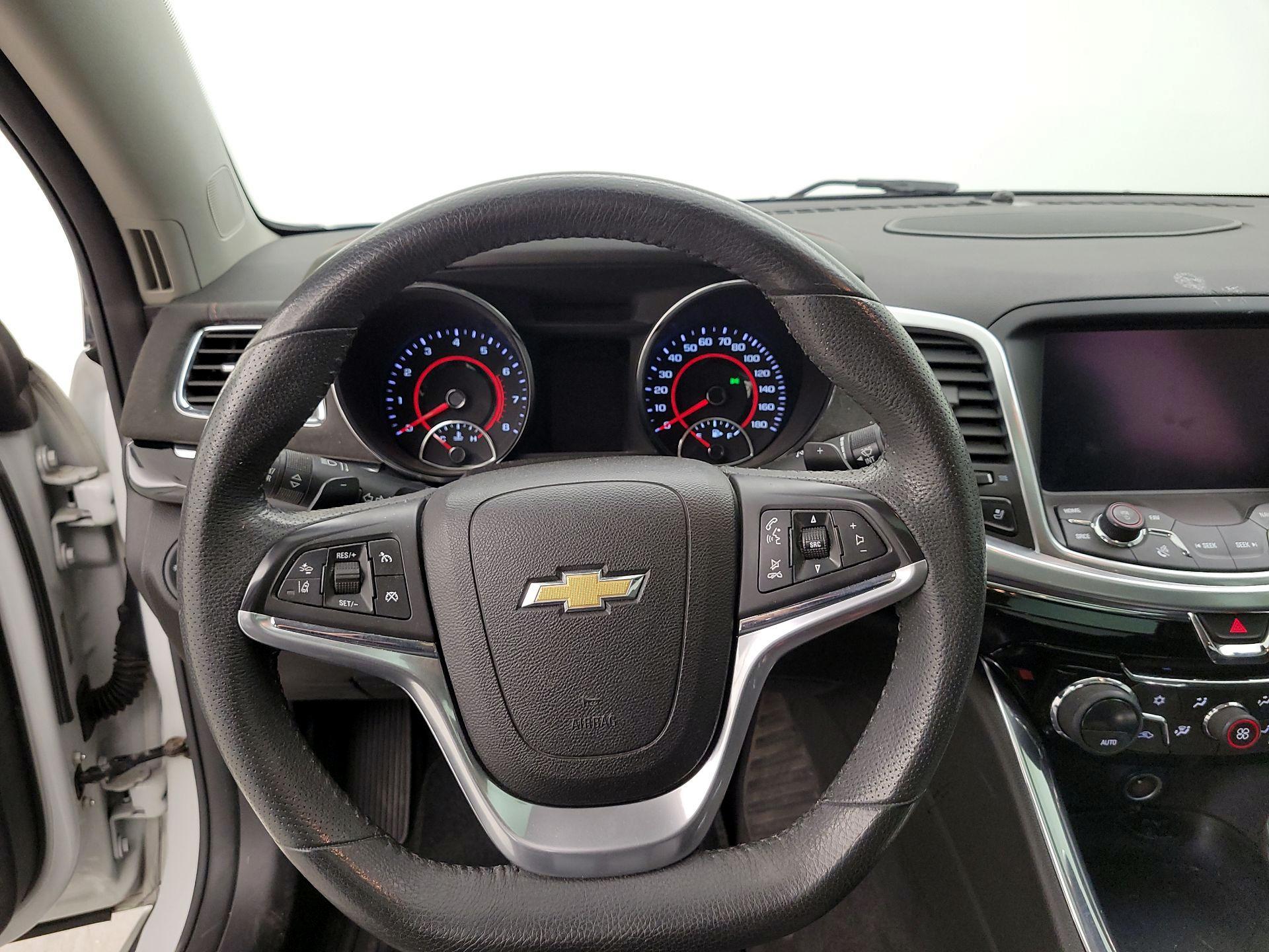 Thumbnail: 2015 Chevrolet  - 10