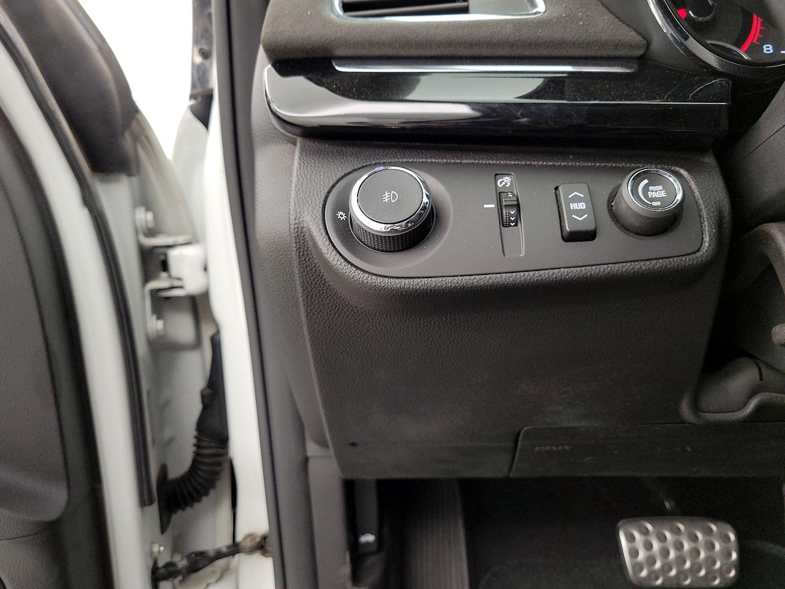 2015 Chevrolet SS Base - Photo 14