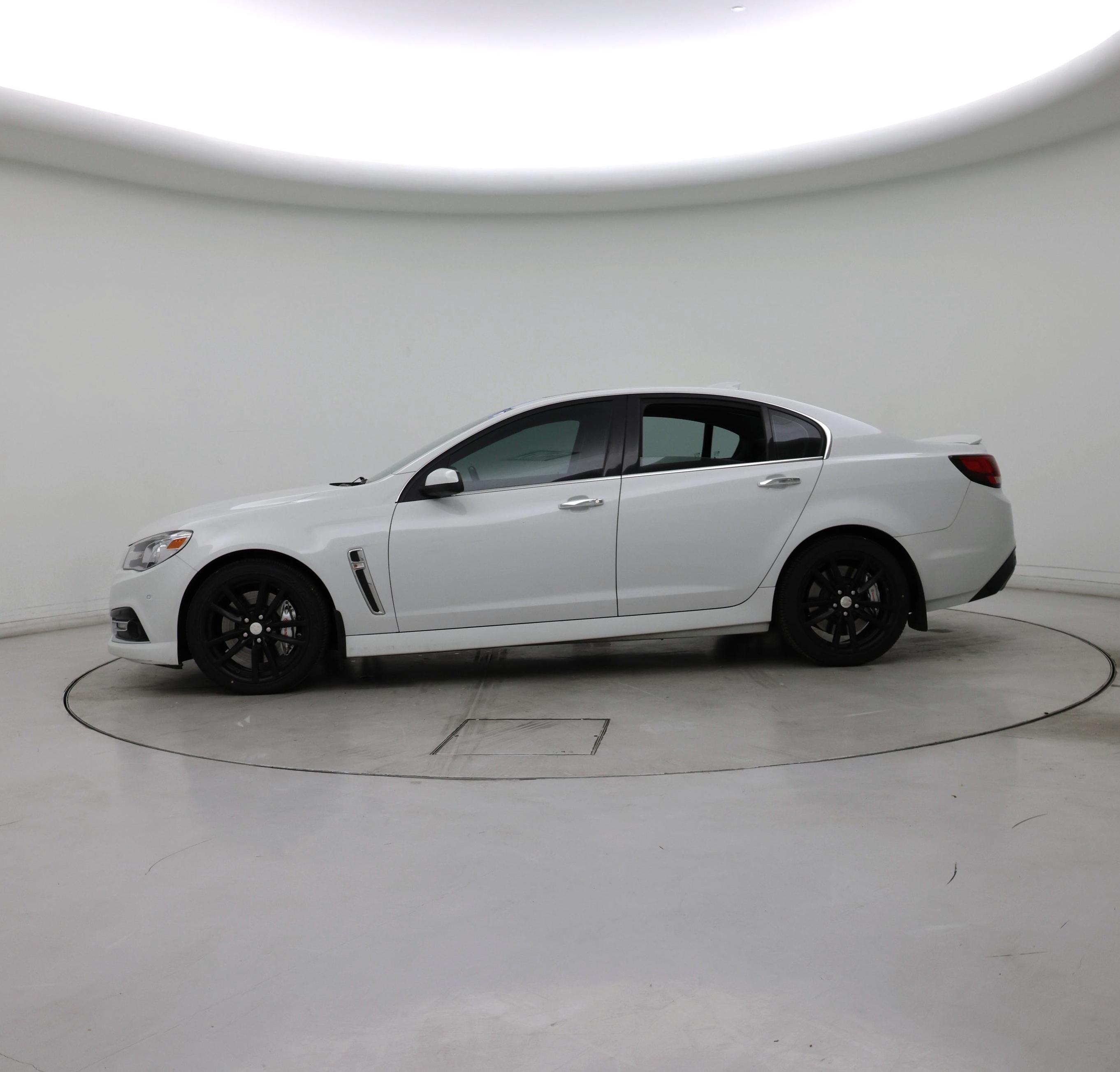 Thumbnail: 2015 Chevrolet  - 3