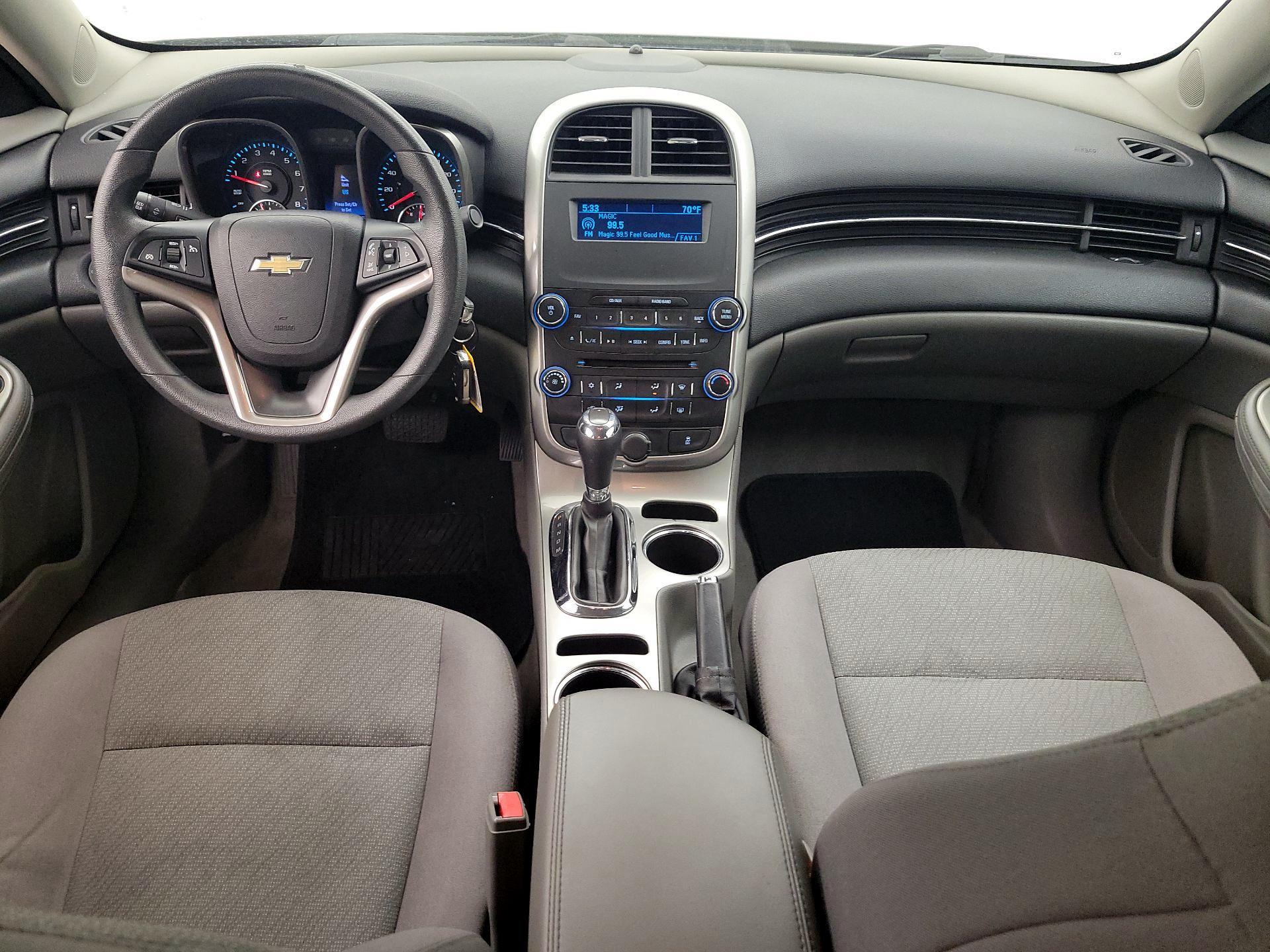 Thumbnail: 2014 Chevrolet Malibu - 9