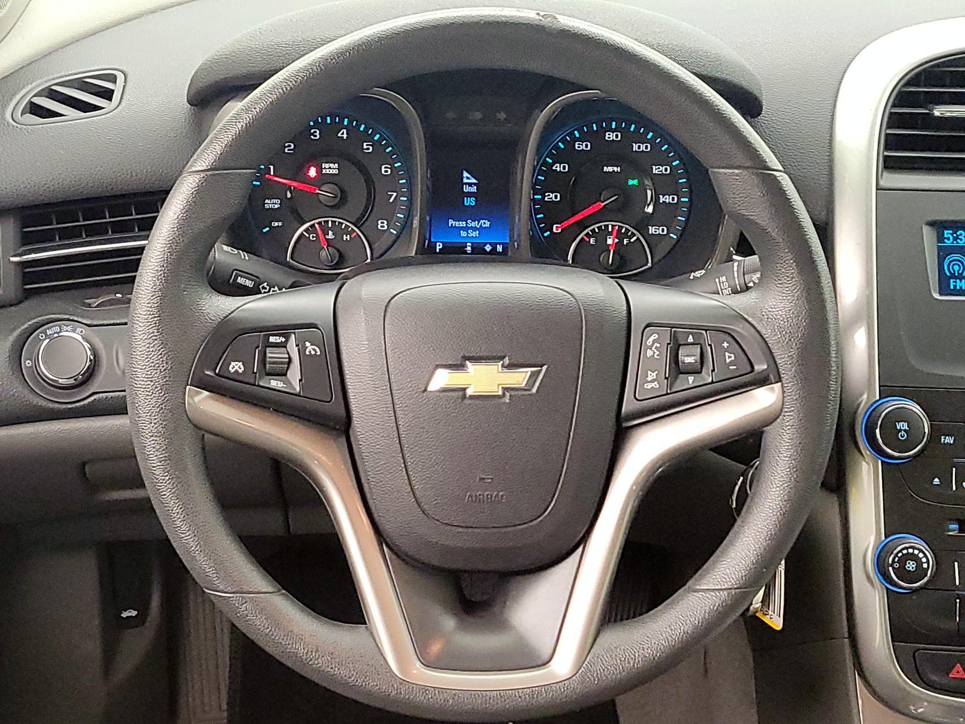 Thumbnail: 2014 Chevrolet Malibu - 10