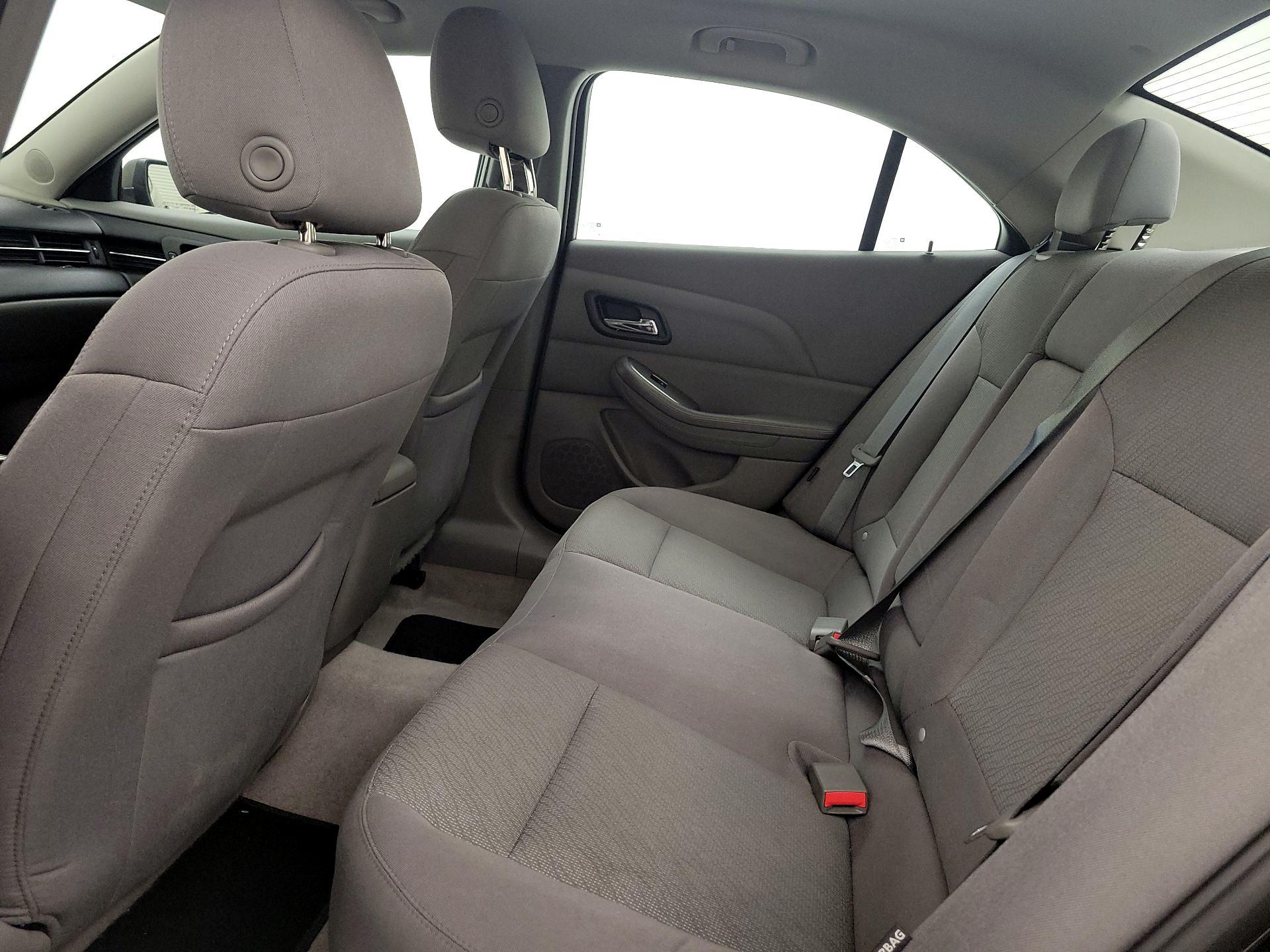 Thumbnail: 2014 Chevrolet Malibu - 16