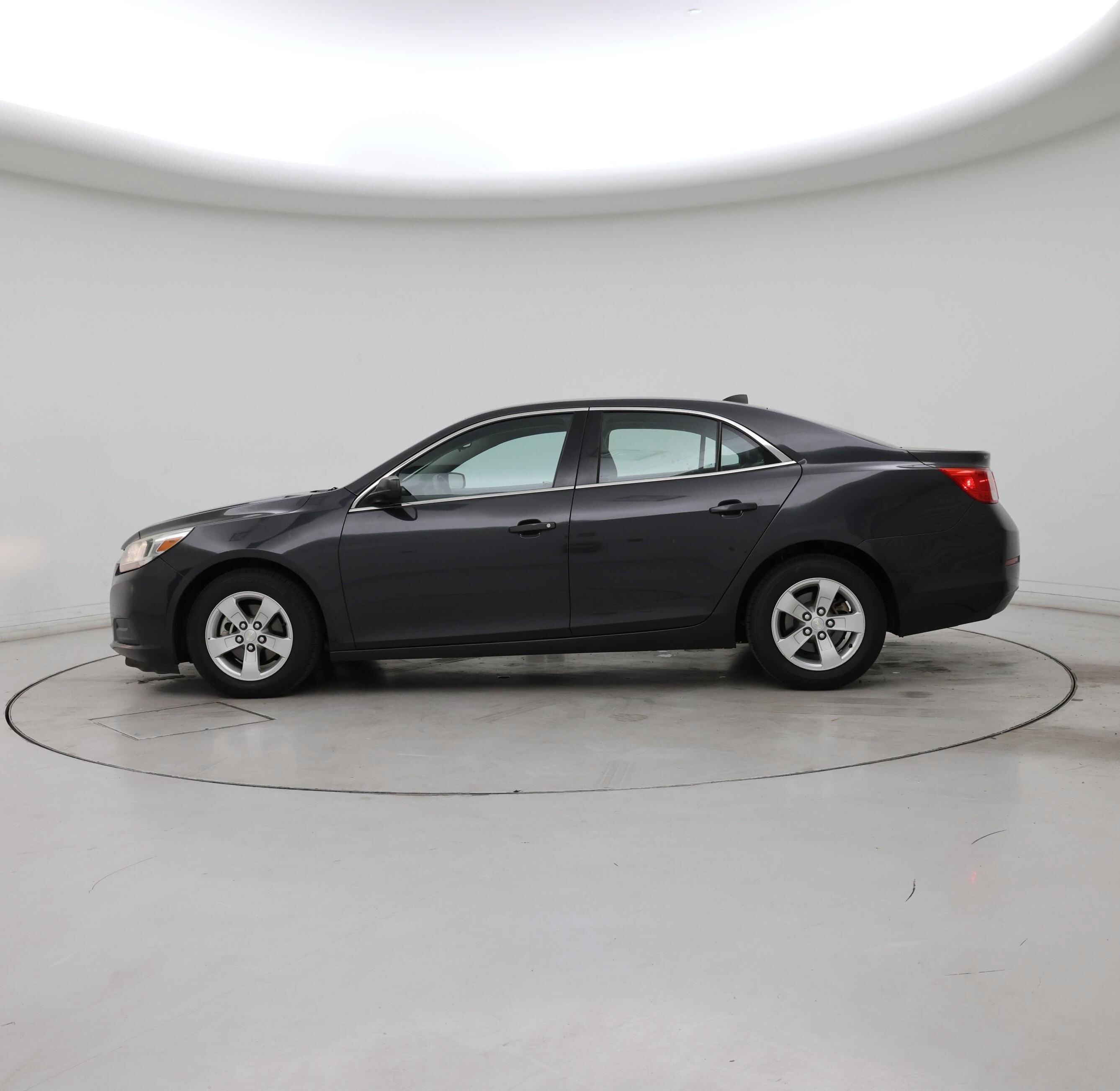 Thumbnail: 2014 Chevrolet Malibu - 3