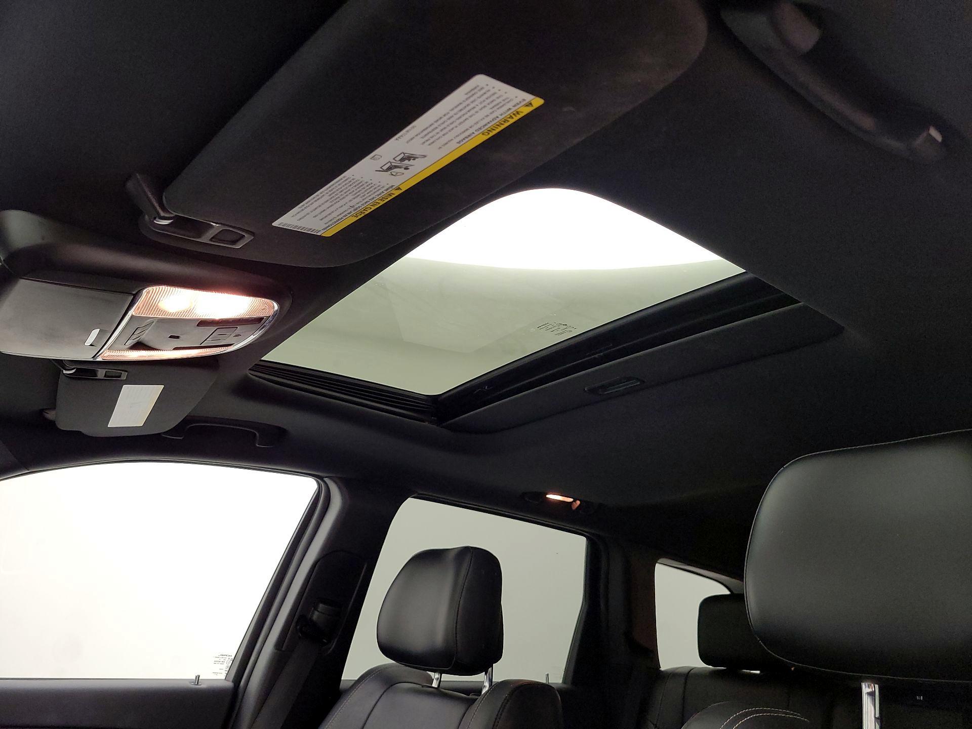 Thumbnail: 2015 Jeep Grand Cherokee - 20