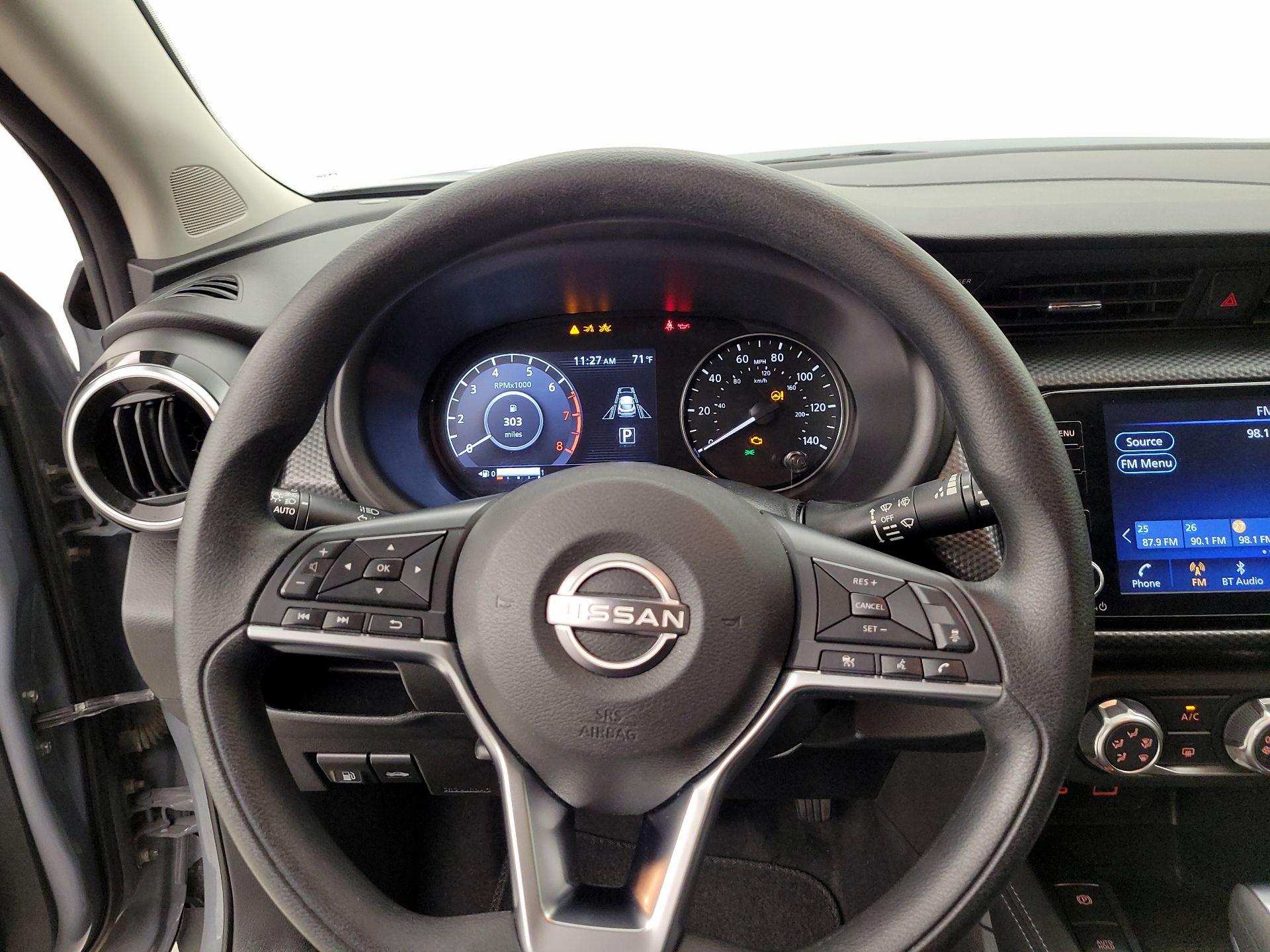 Thumbnail: 2023 Nissan Kicks - 10