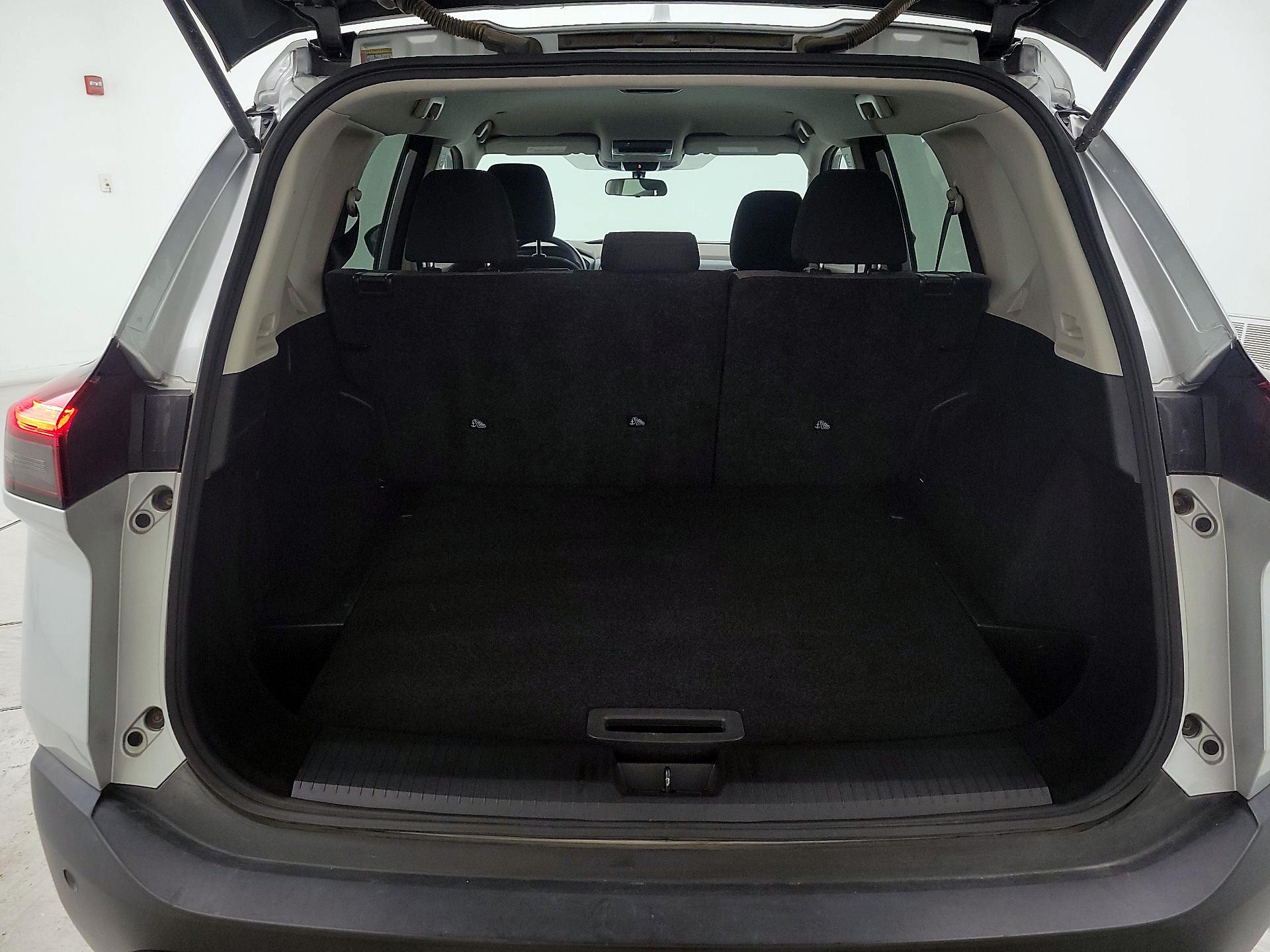 Thumbnail: 2023 Nissan Rogue - 20