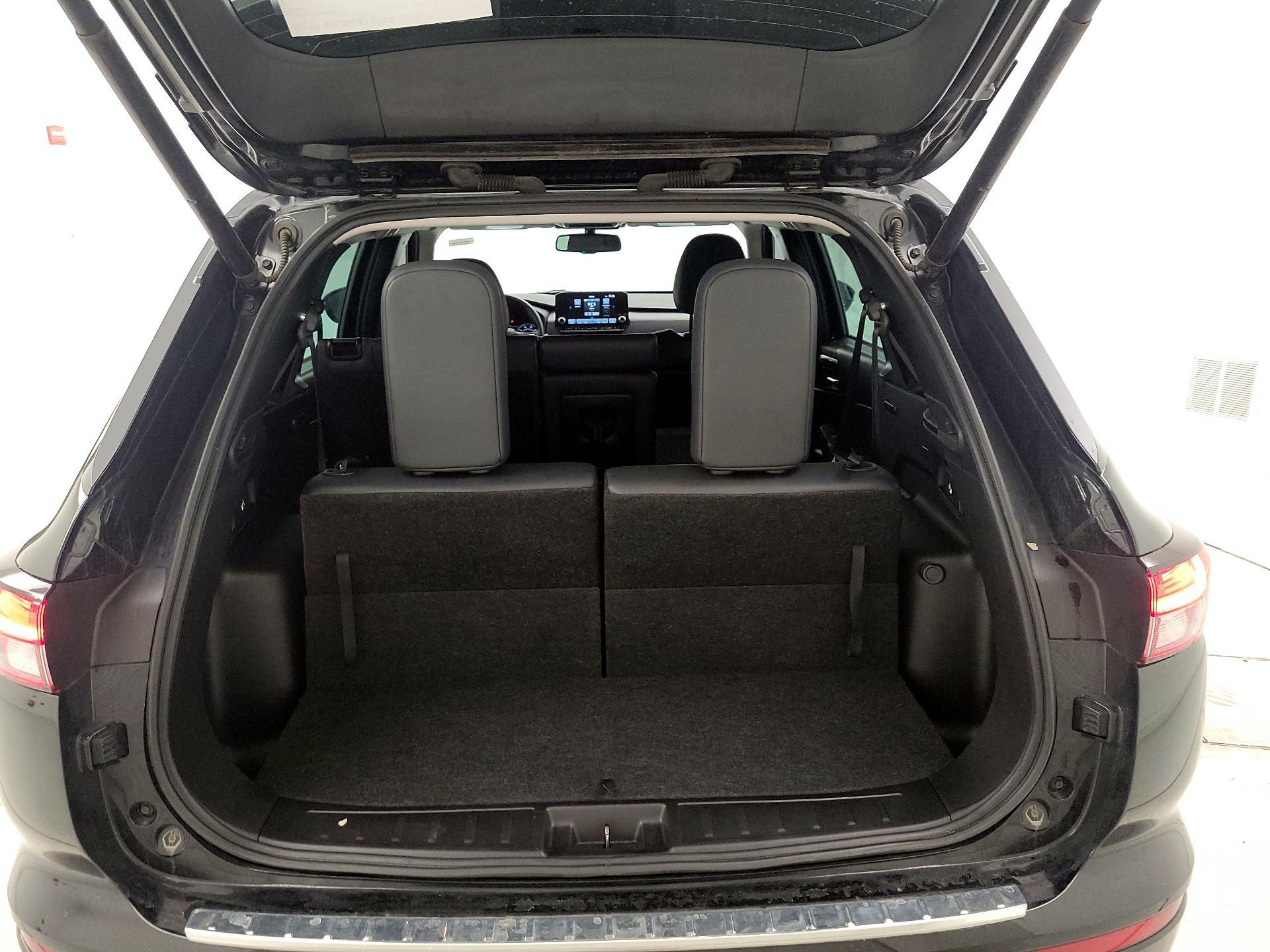 Thumbnail: 2022 Mitsubishi Outlander - 14