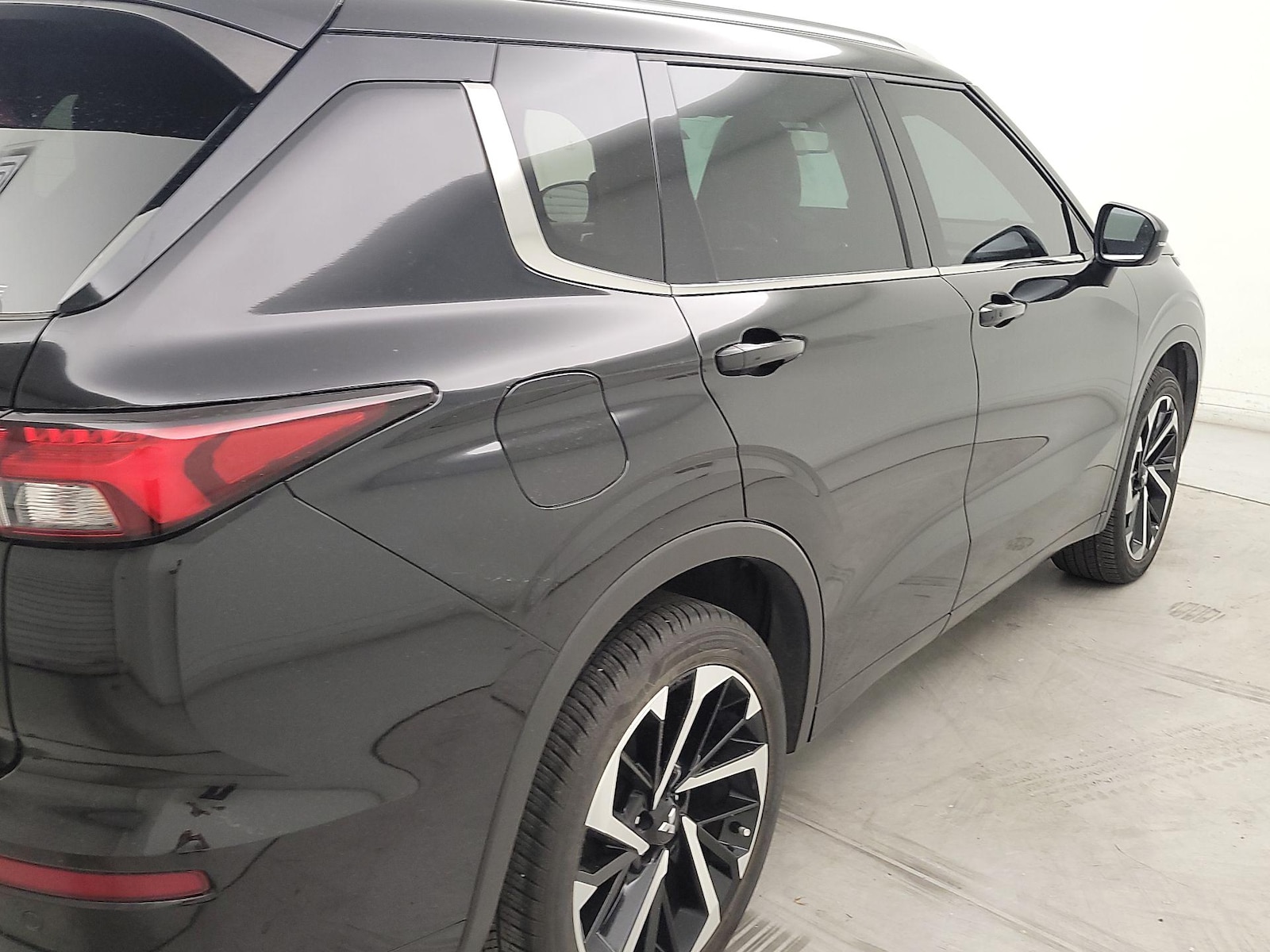 2022 Mitsubishi Outlander SEL Special Edition - Photo 5
