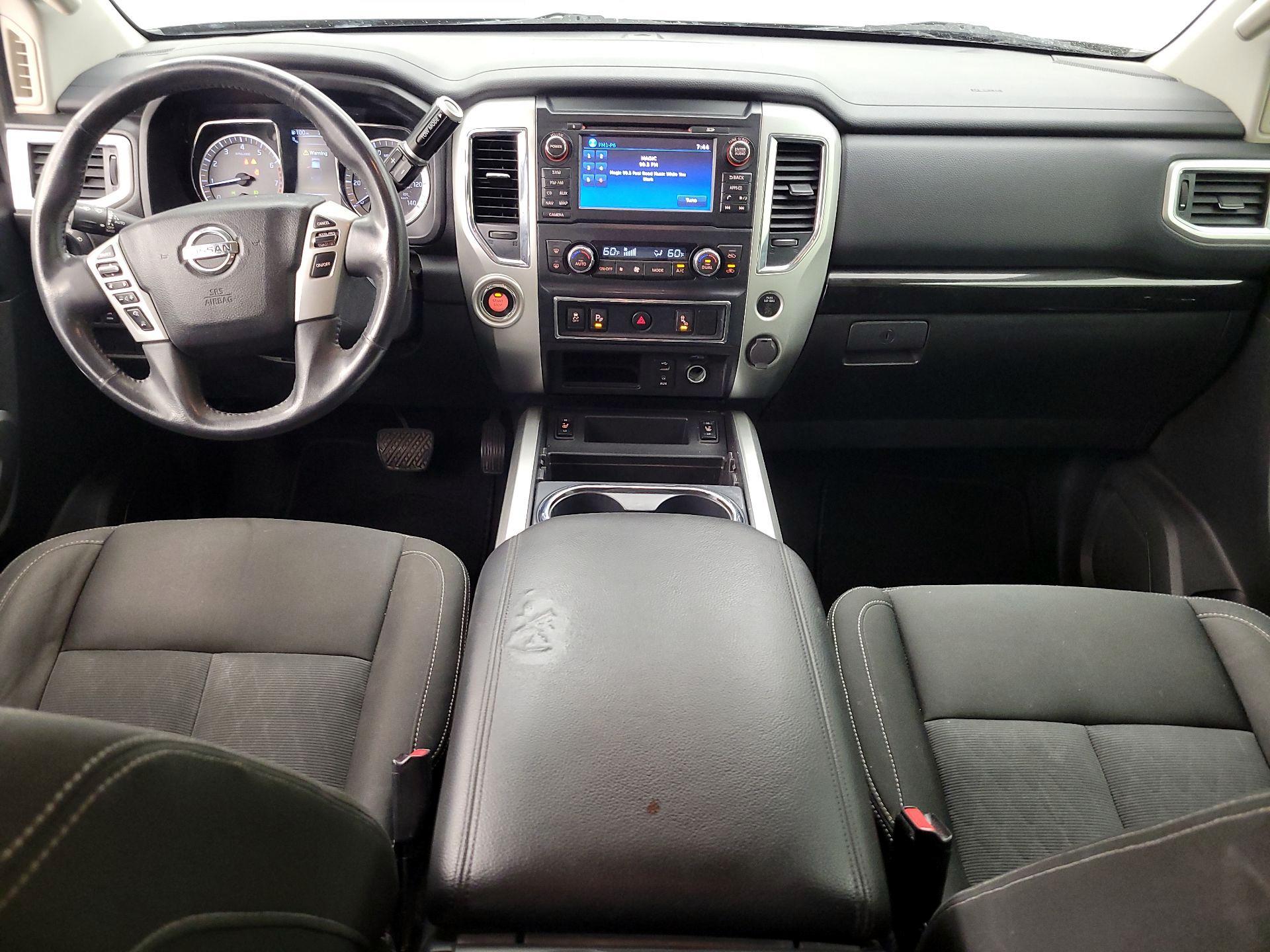 Thumbnail: 2017 Nissan Titan - 9