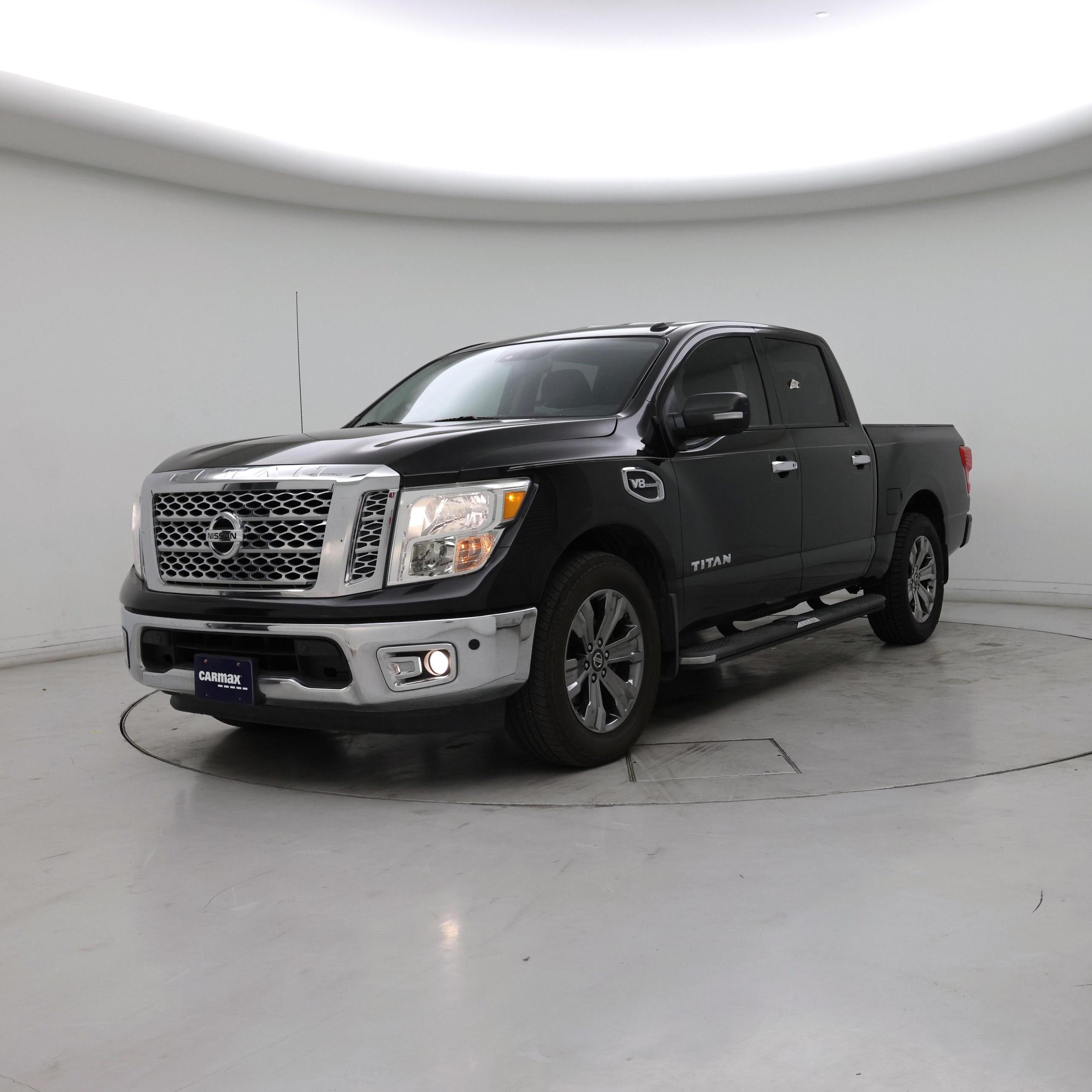 Thumbnail: 2017 Nissan Titan - 4