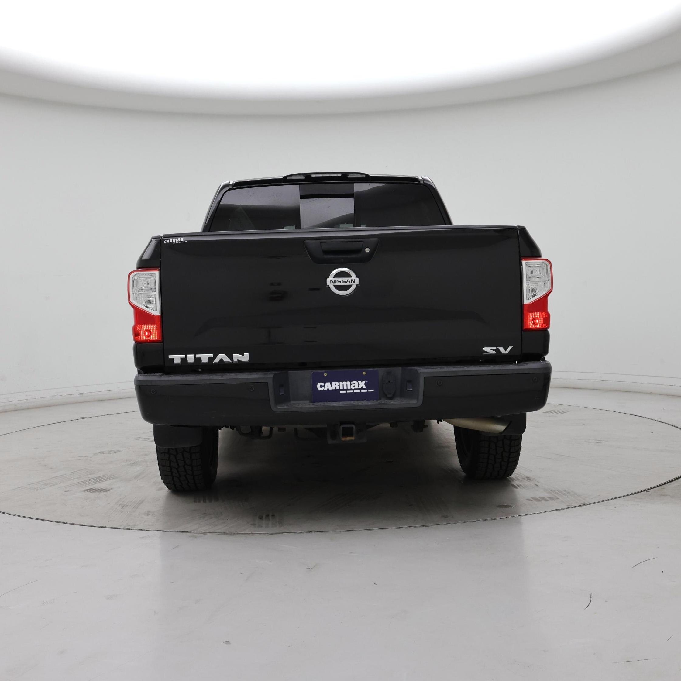 Thumbnail: 2017 Nissan Titan - 6