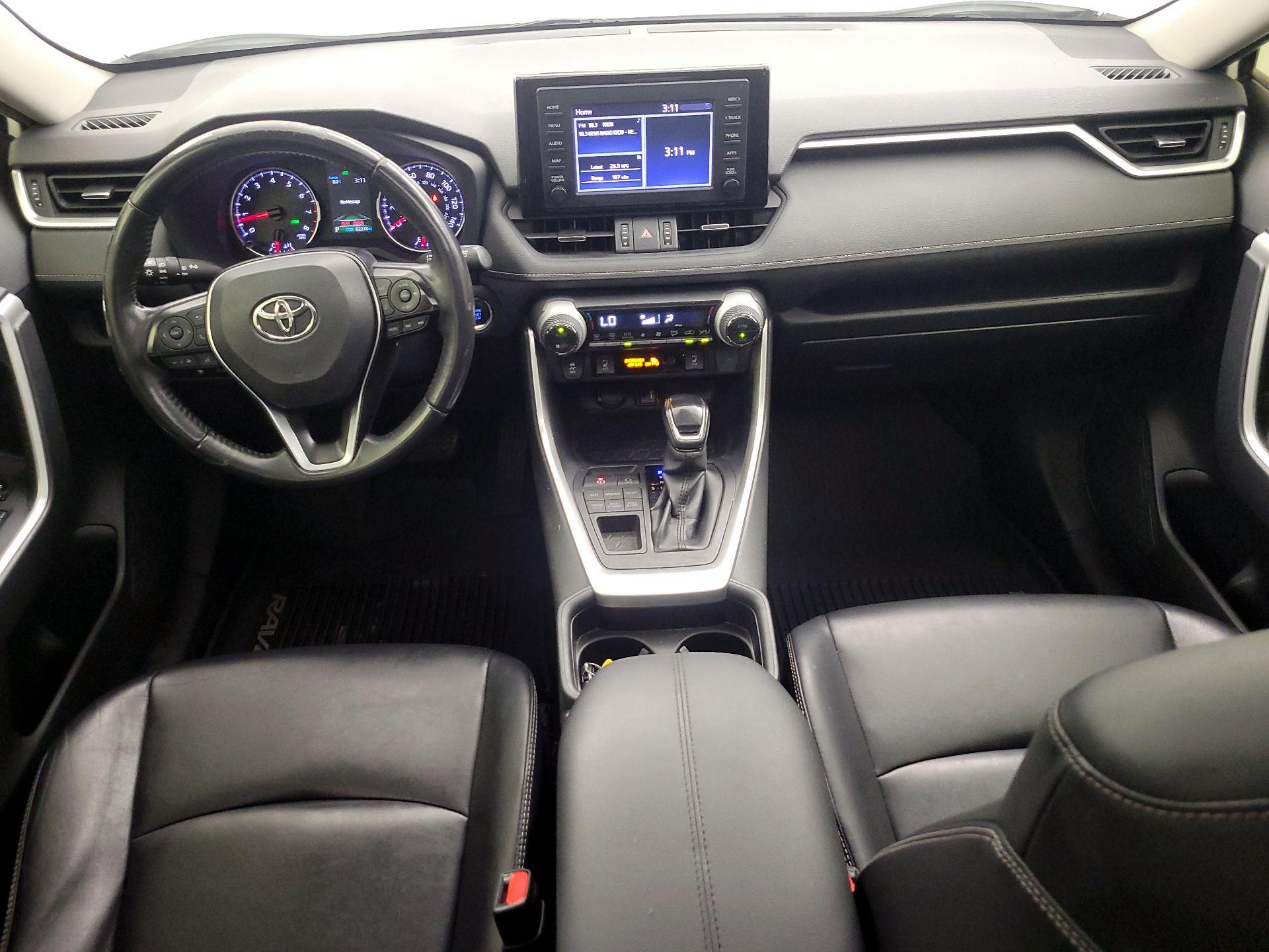 Thumbnail: 2019 Toyota RAV4 - 9