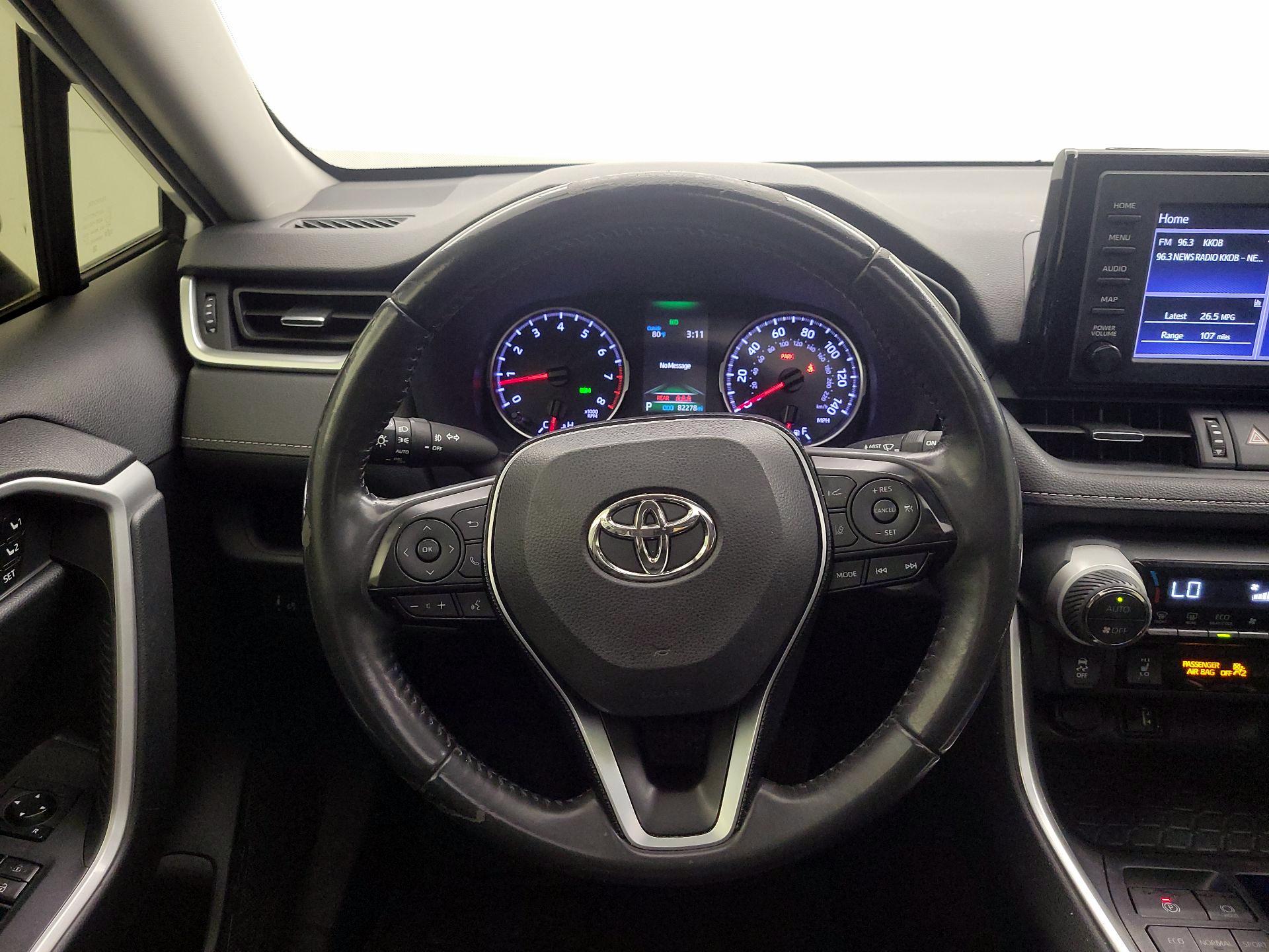 Thumbnail: 2019 Toyota RAV4 - 10