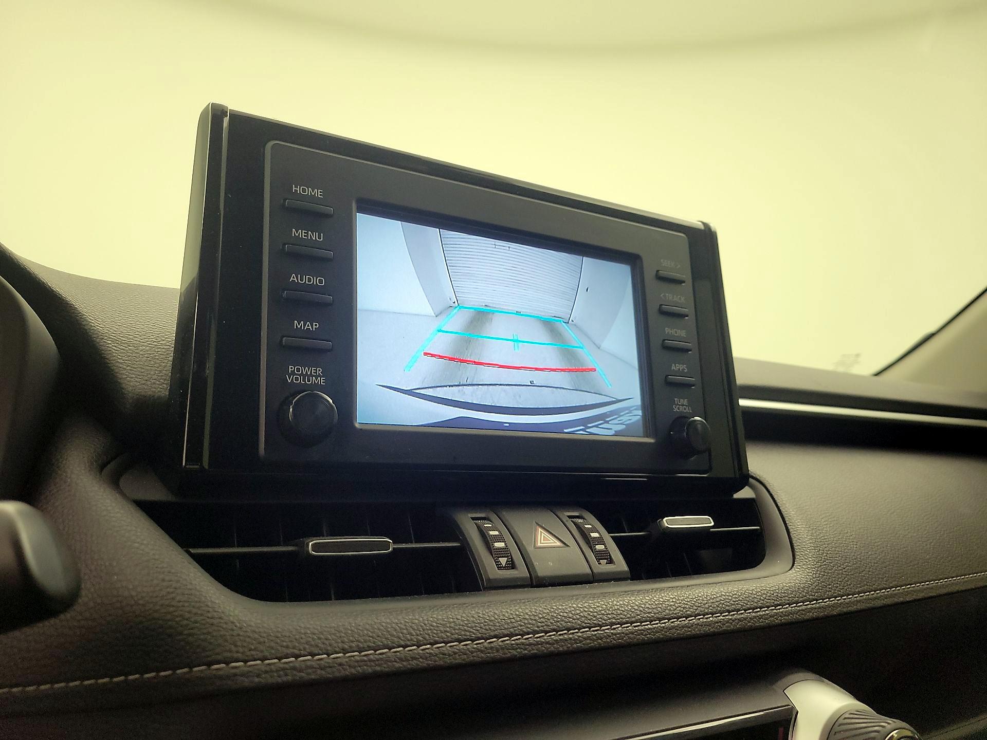 Thumbnail: 2019 Toyota RAV4 - 14