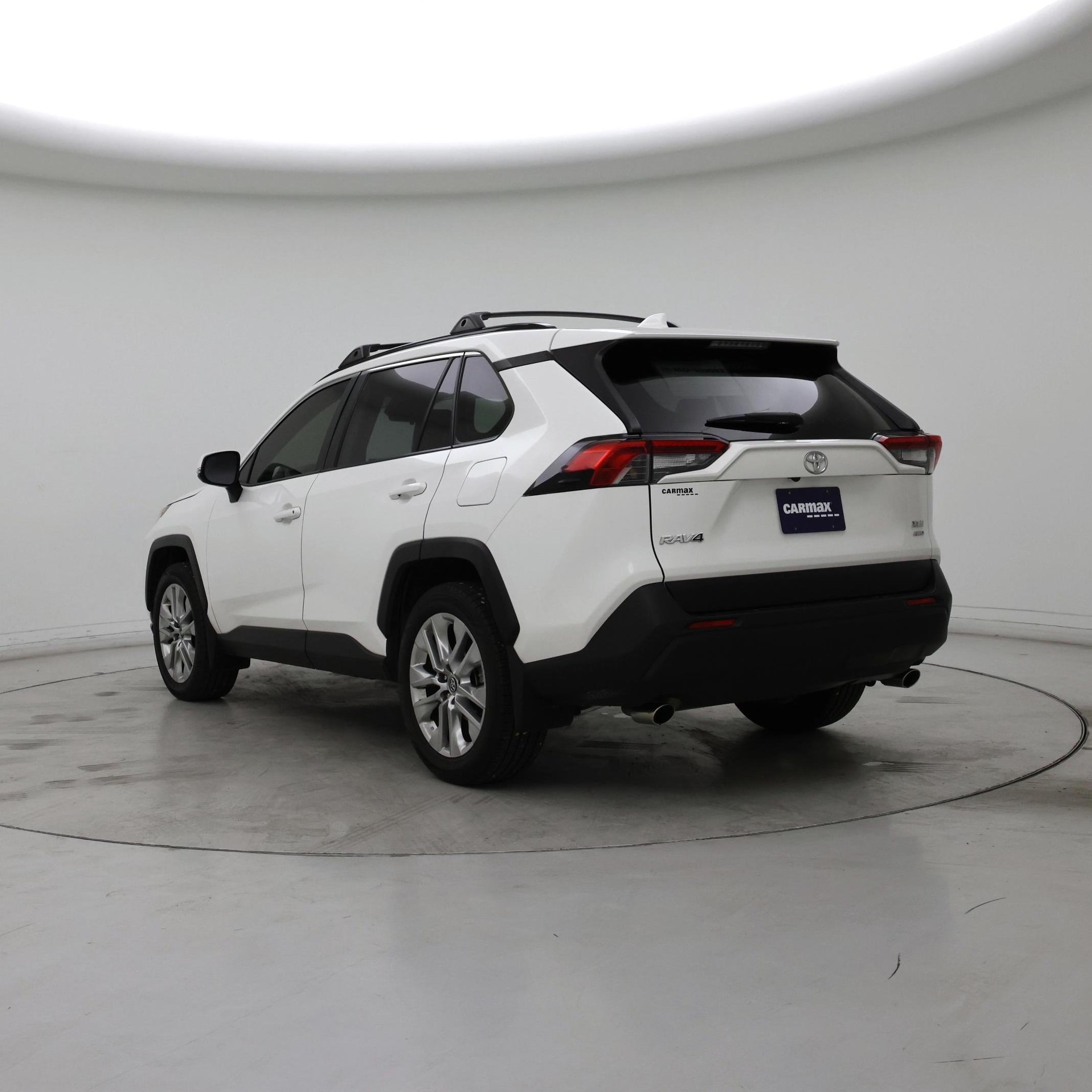Thumbnail: 2019 Toyota RAV4 - 2
