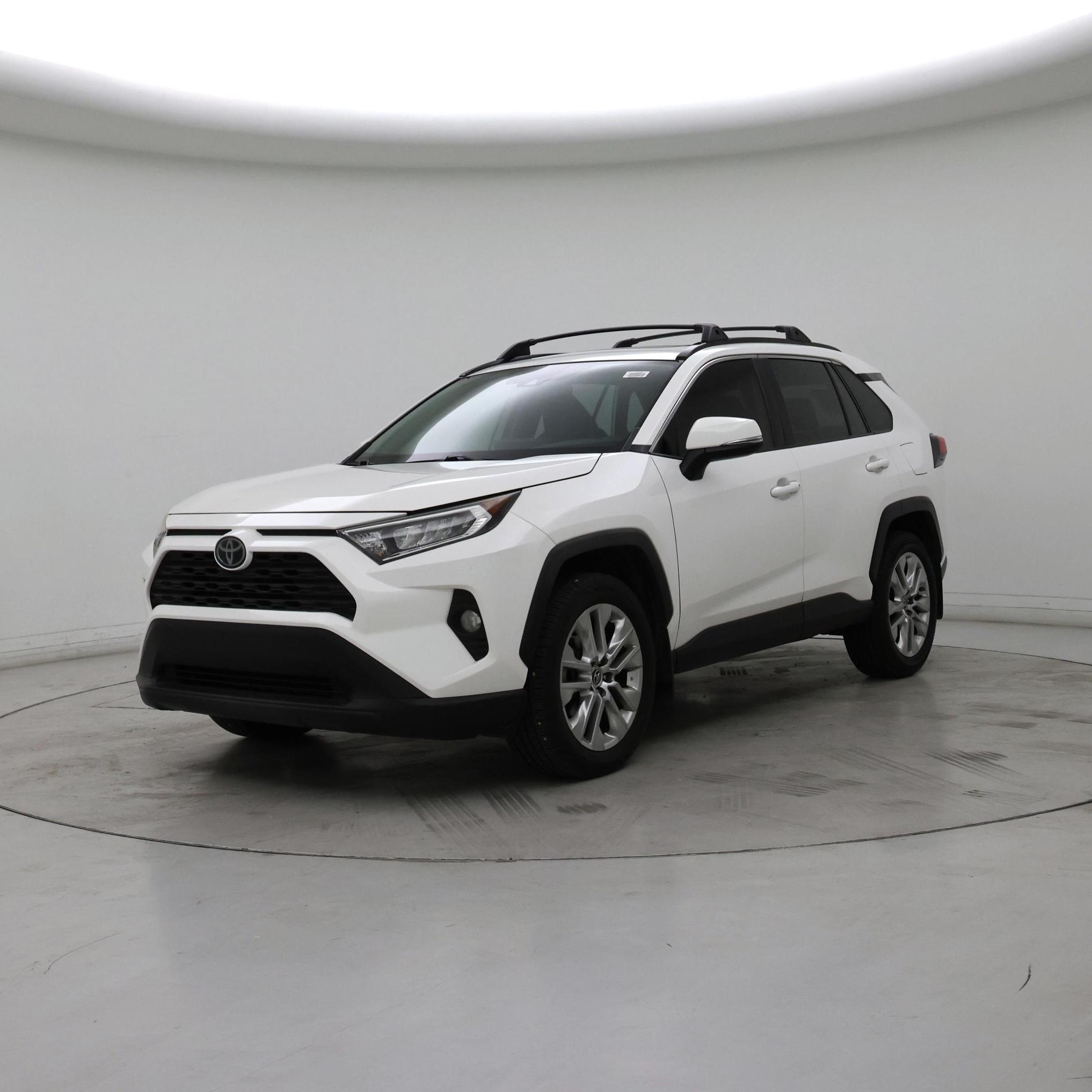 Thumbnail: 2019 Toyota RAV4 - 4