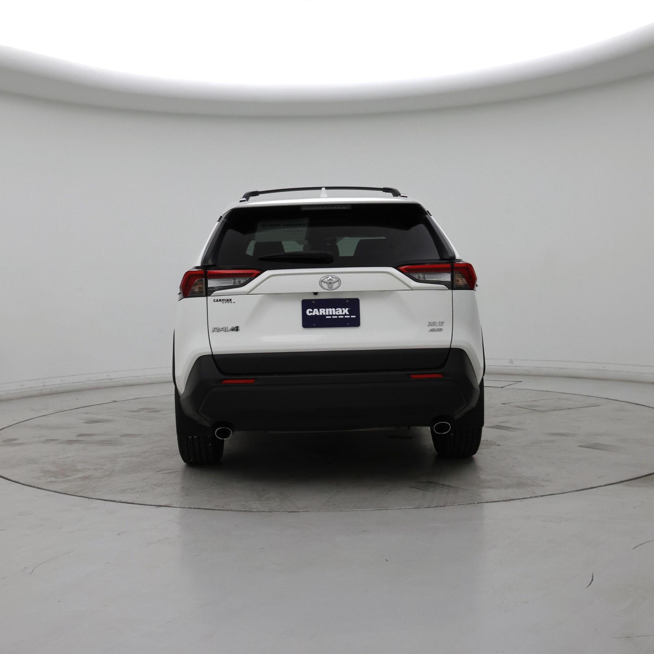 Thumbnail: 2019 Toyota RAV4 - 6