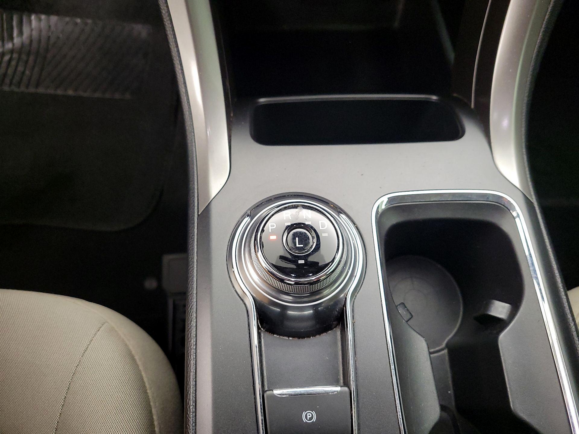 Thumbnail: 2019 Ford Fusion - 17