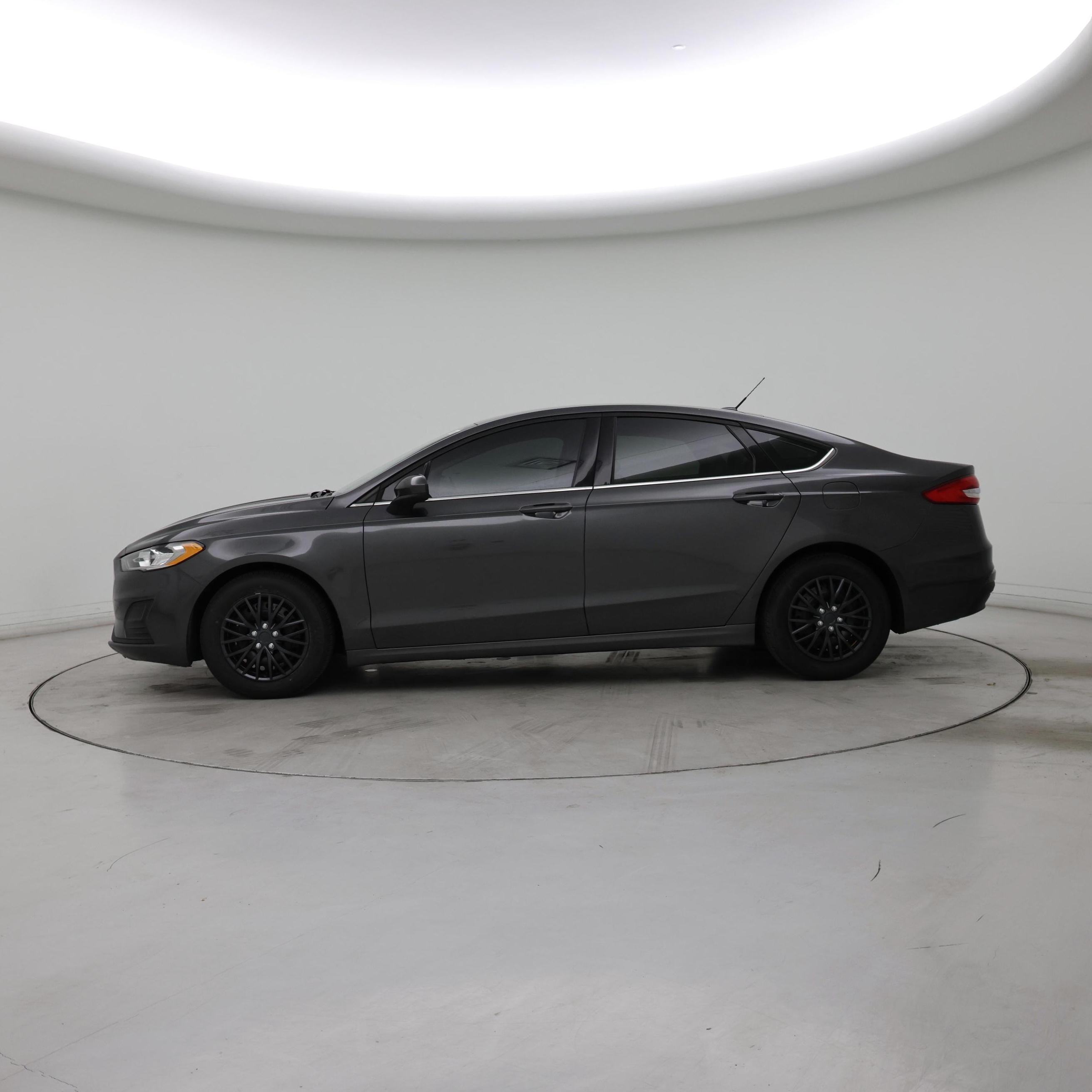 Thumbnail: 2019 Ford Fusion - 3