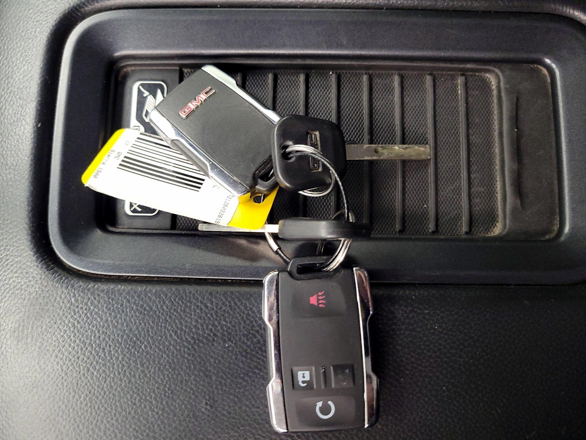 Thumbnail: 2017 GMC Sierra 1500 - 16